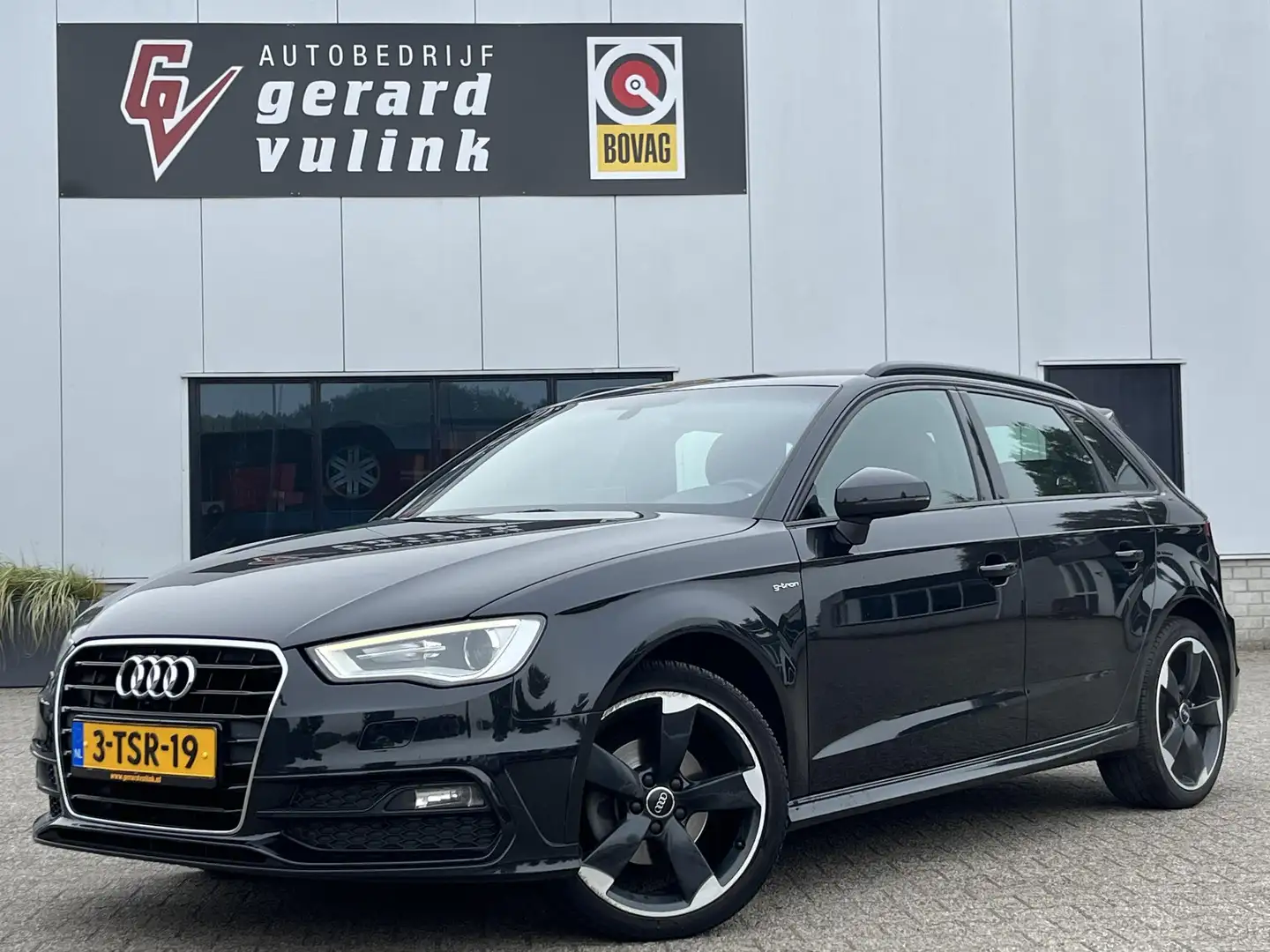 Audi A3 Sportback 1.4 TFSI Pro Line S G-tron CRUISE NAV Zwart - 1