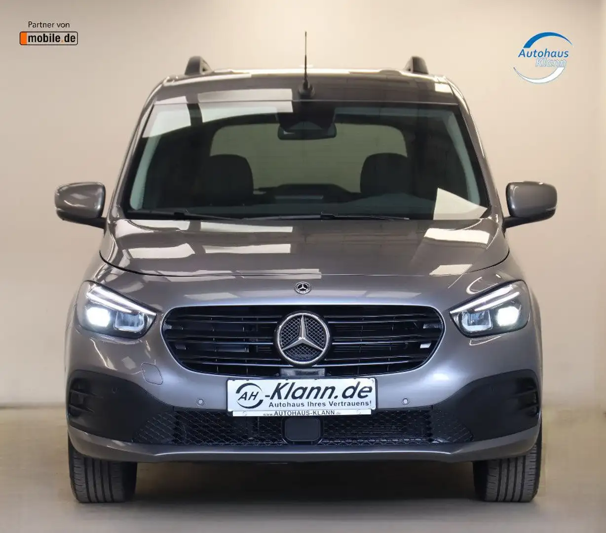 Mercedes-Benz Clase T T 180 131PS Edition Progressive Navi AHK 1.Hand Gris - 2