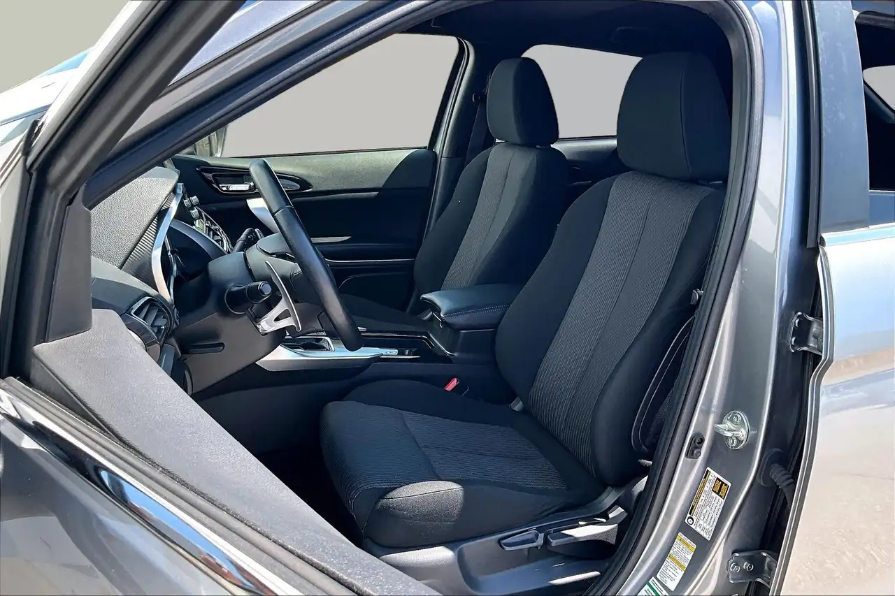Mitsubishi Eclipse Cross photo Mitsubishi Eclipse Cross