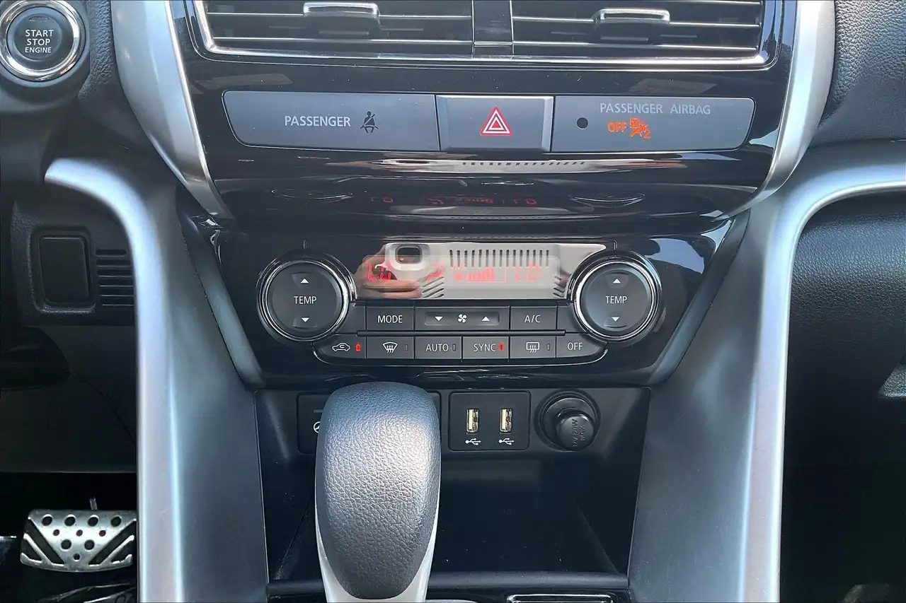 Mitsubishi Eclipse Cross photo Mitsubishi Eclipse Cross