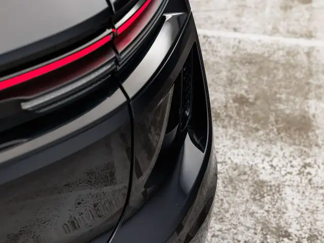 Porsche Macan view 6