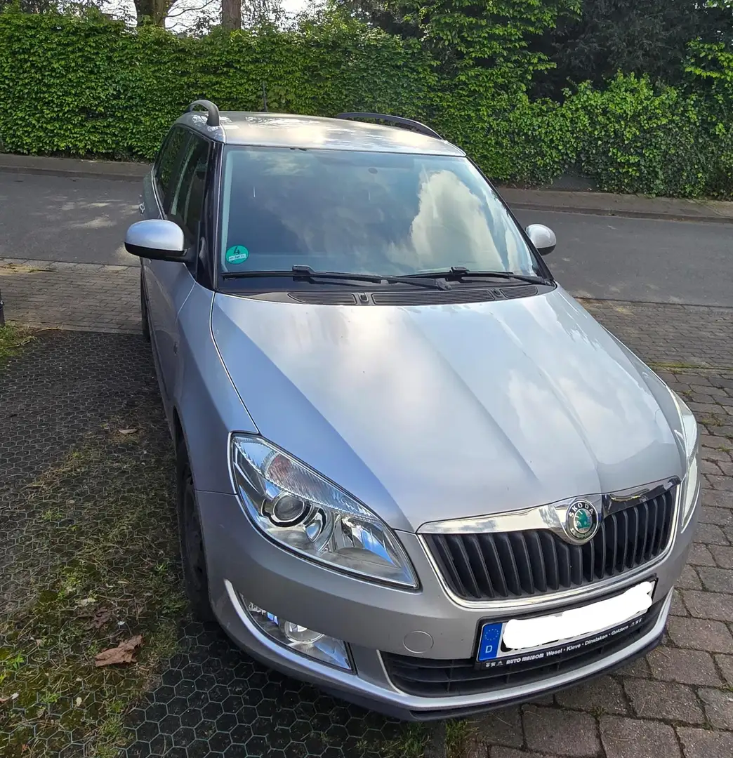 Skoda Fabia Fabia 1.2 TSI Combi FAMILY Silber - 2