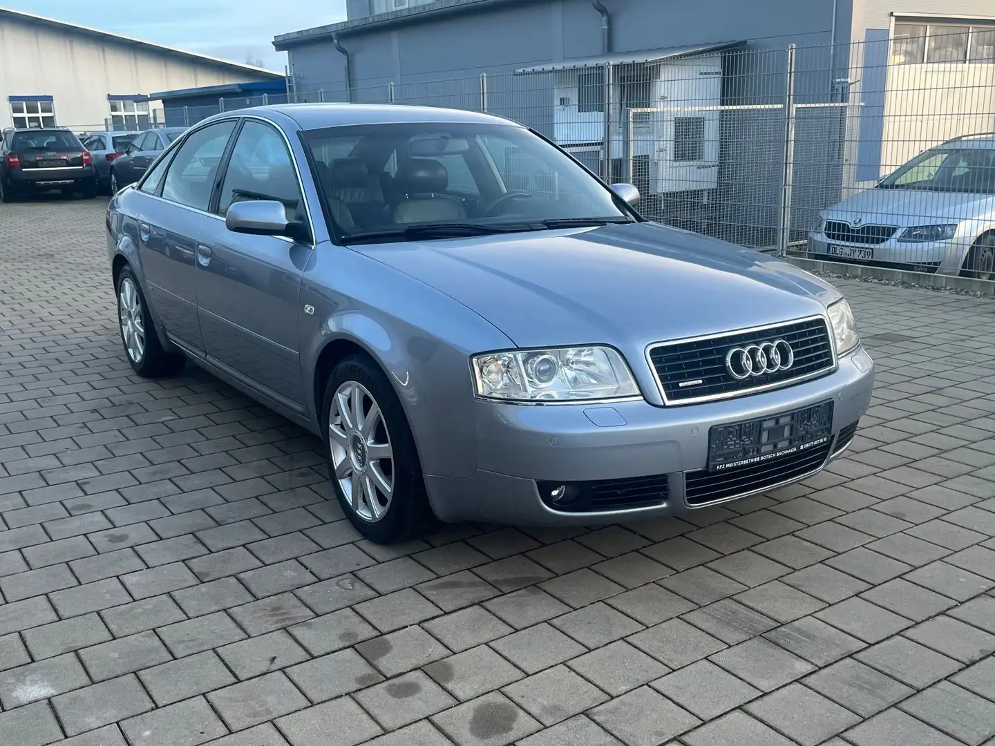 Audi A6 3.0 tiptronic quattro TÜV ZR NEU Silber - 2