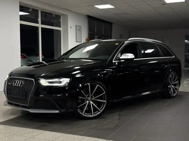 Audi RS4 RS4 Avant quattro/Carbon/Kamera/Spurhalt./TÜV