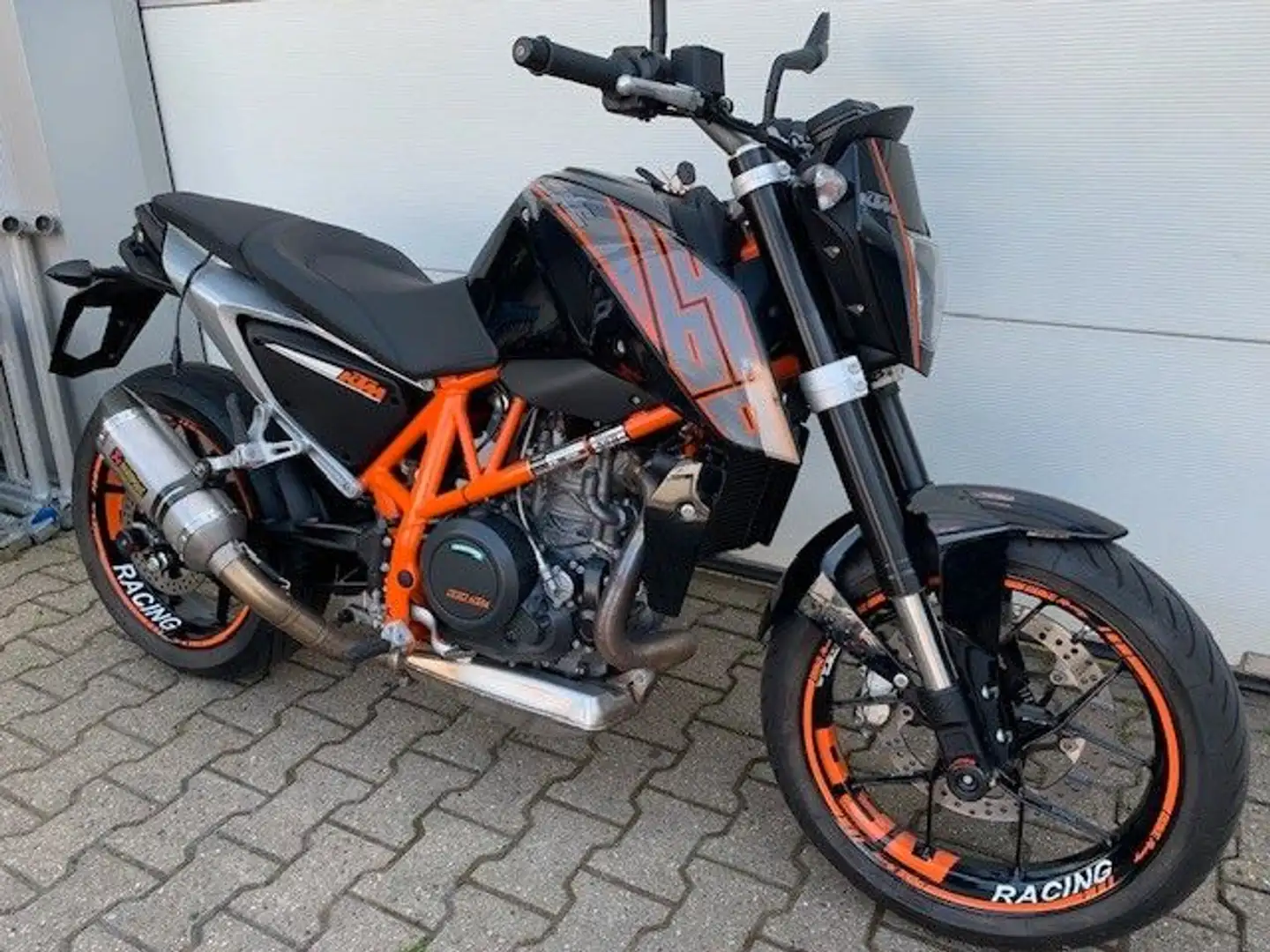 KTM Duke690-Akrap. Oranje - 2