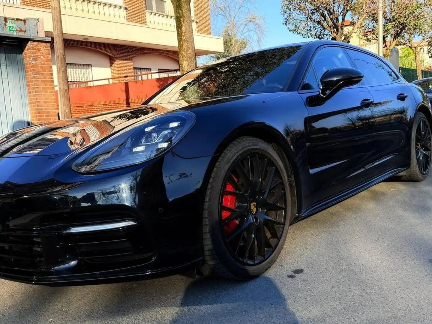 Porsche Panamera GTS Sport Turismo Negro - 1