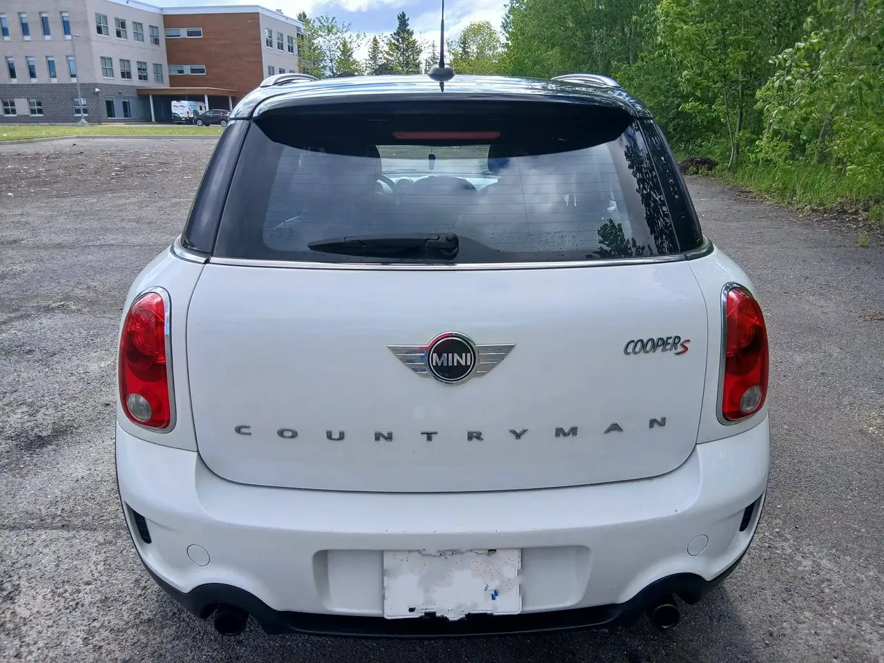 MINI Cooper Countryman снимка MINI Cooper Countryman