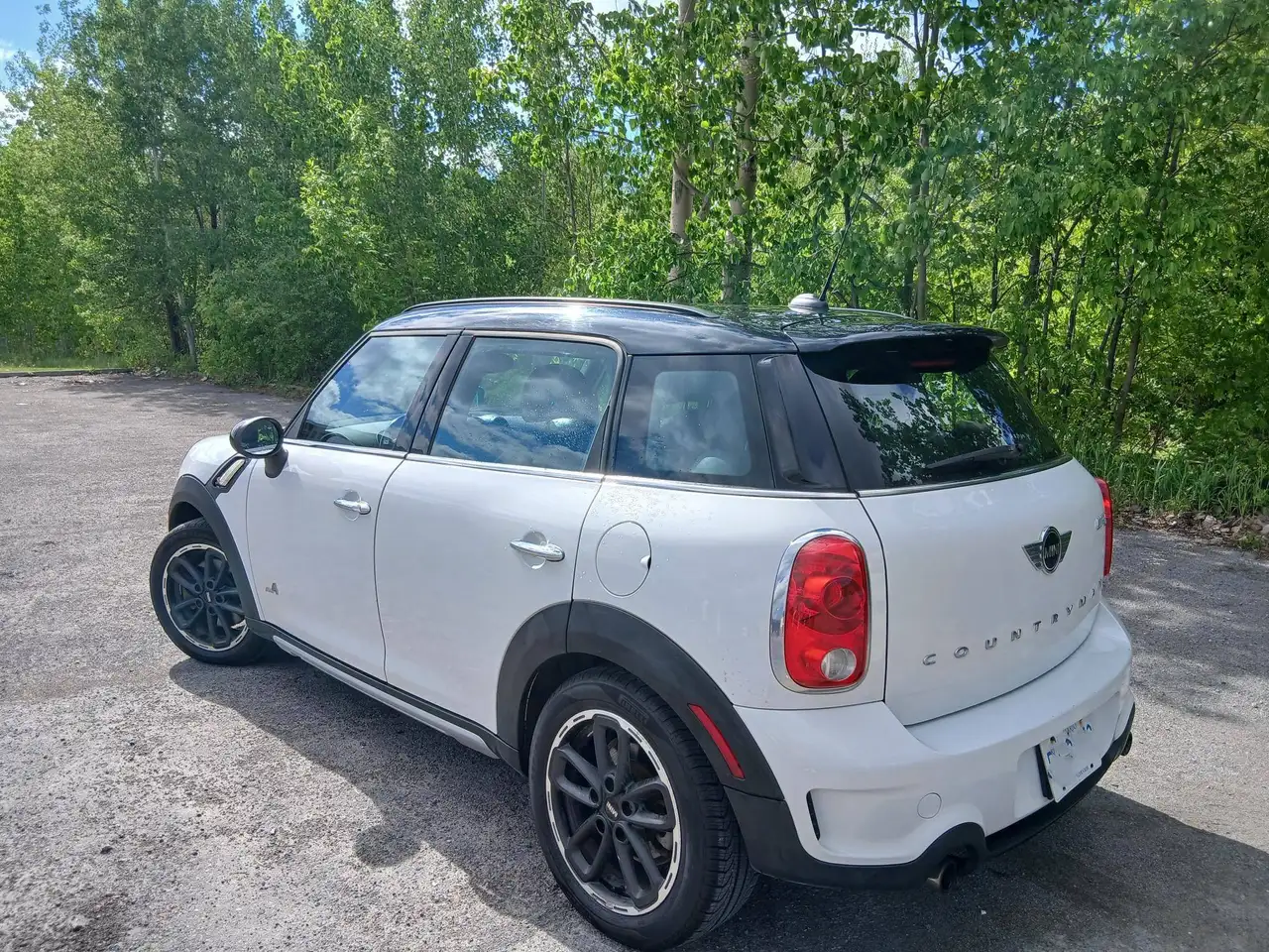 MINI Cooper Countryman снимка MINI Cooper Countryman