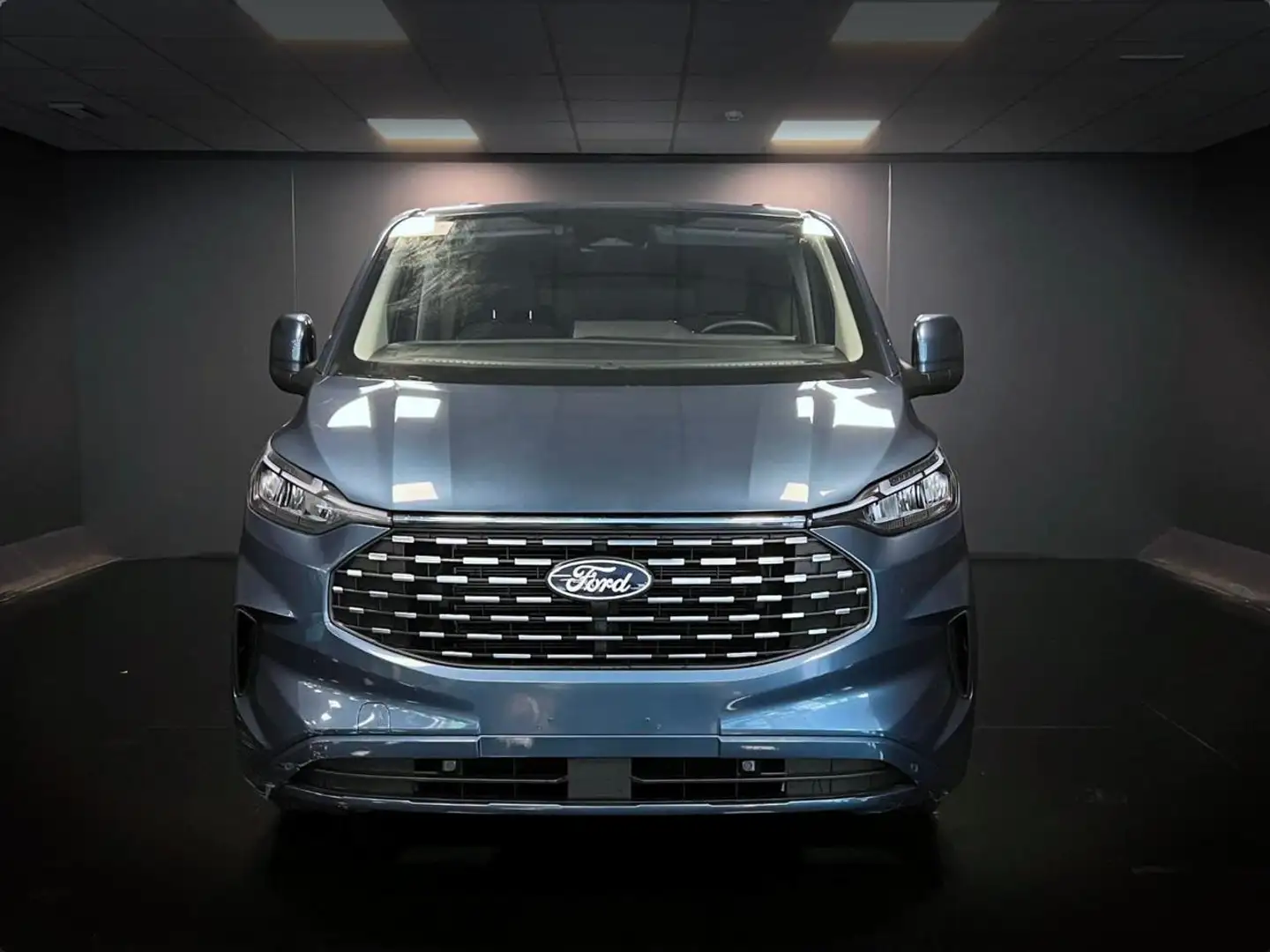 Ford Tourneo Custom 320 2.0 EcoBlue 136CV aut. PL Titanium Blu/Azzurro - 2