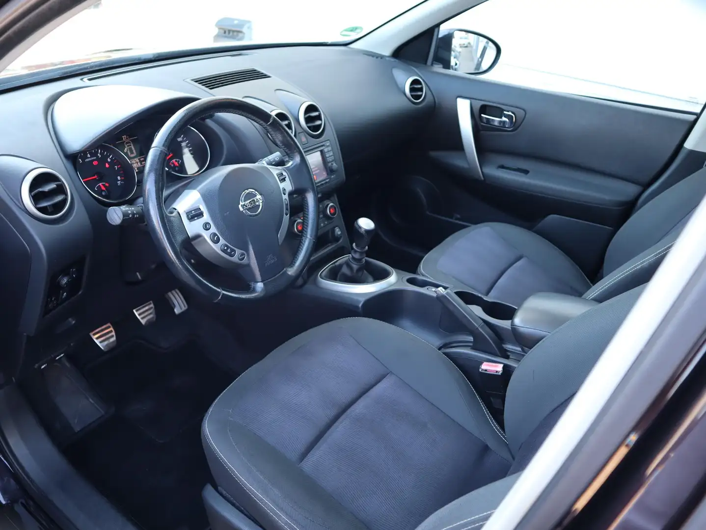 Nissan Qashqai+2 2.0 Business Edition | Achteruitrijcamera | Airco Paars - 2
