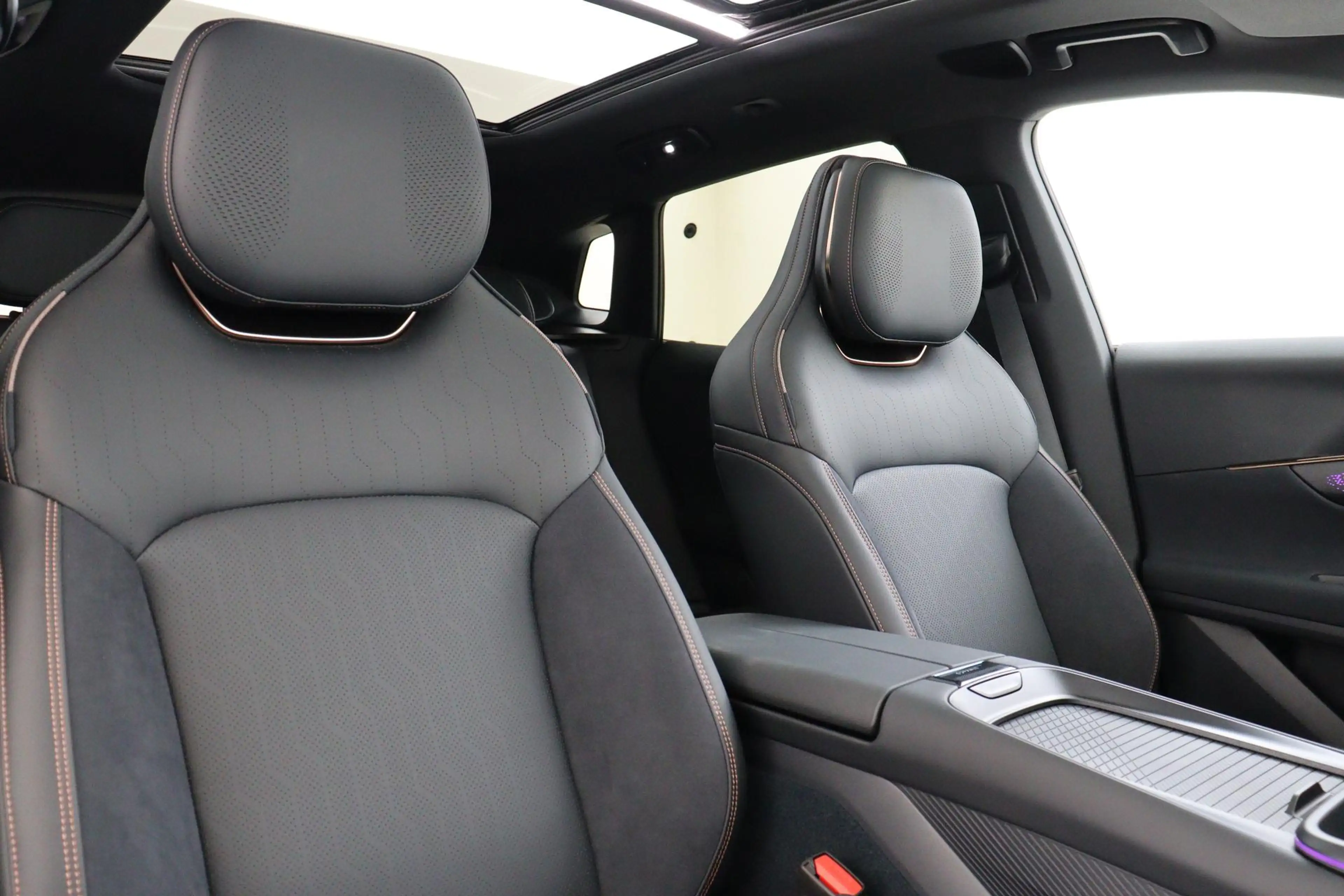 Lynk & Co 08 1.5 PHEV MORE -PANO.DAK|ADAP.CRUISE|HARMAN/KARDON| — photo 12