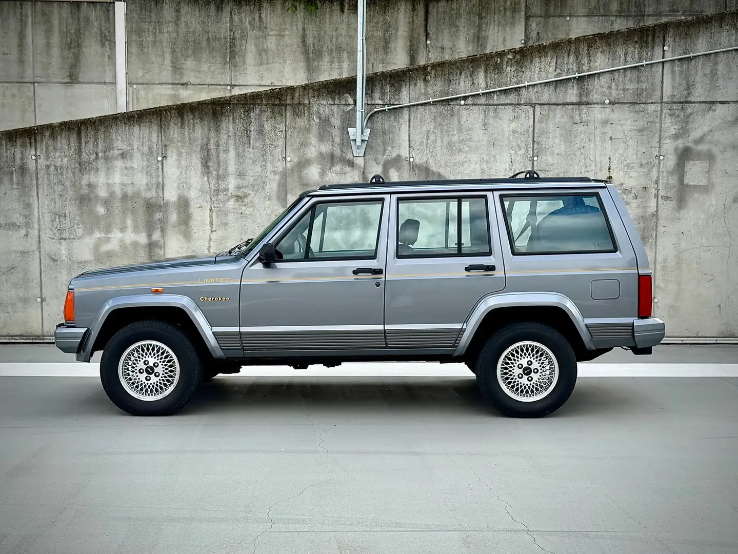 Jeep Cherokee 4.0 Limited High Output 100% original - 2