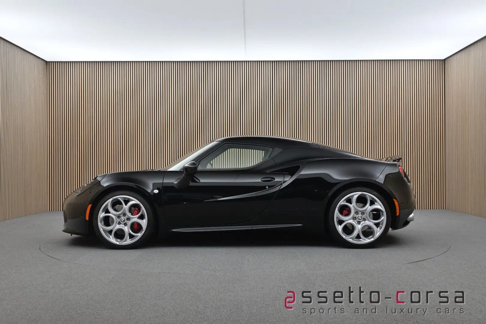 Alfa Romeo 4C *Carbon*10.379km*Classic Rims* Service history Negro - 1
