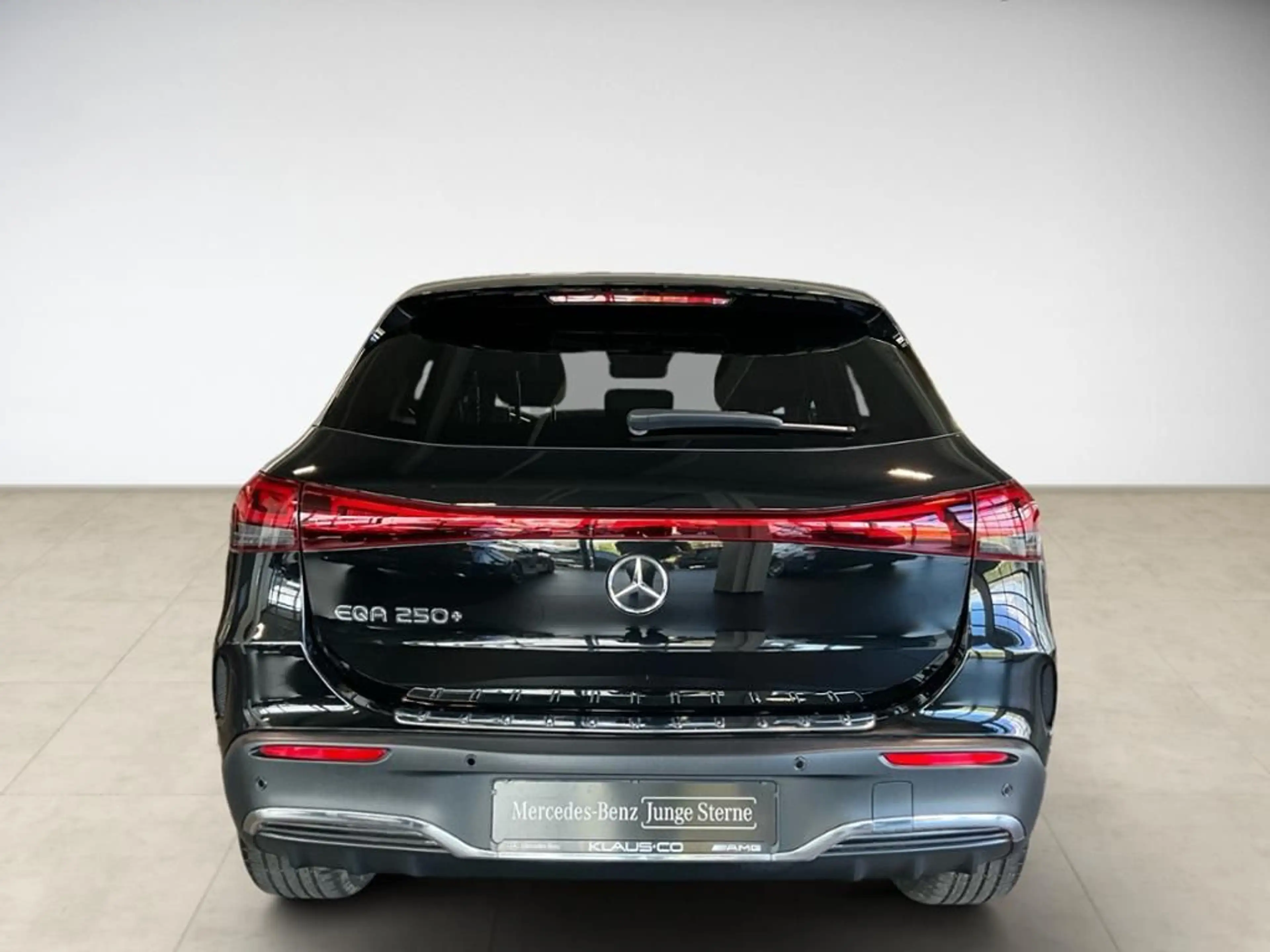 Mercedes-Benz EQA 250+ AMG Line ACC AUT HUD Kam. KeyLess LED — photo 5
