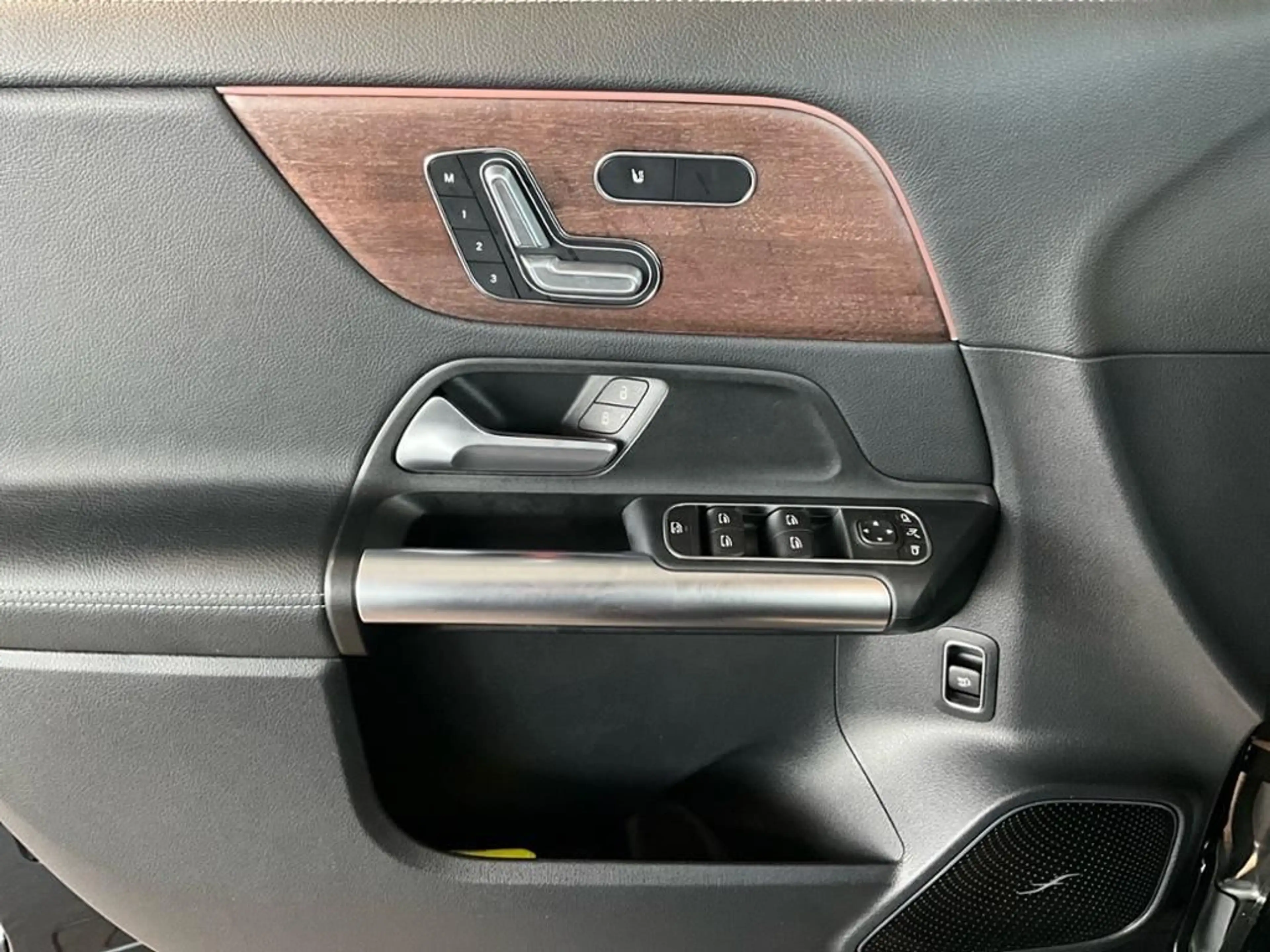 Mercedes-Benz EQA 250+ AMG Line ACC AUT HUD Kam. KeyLess LED — photo 13