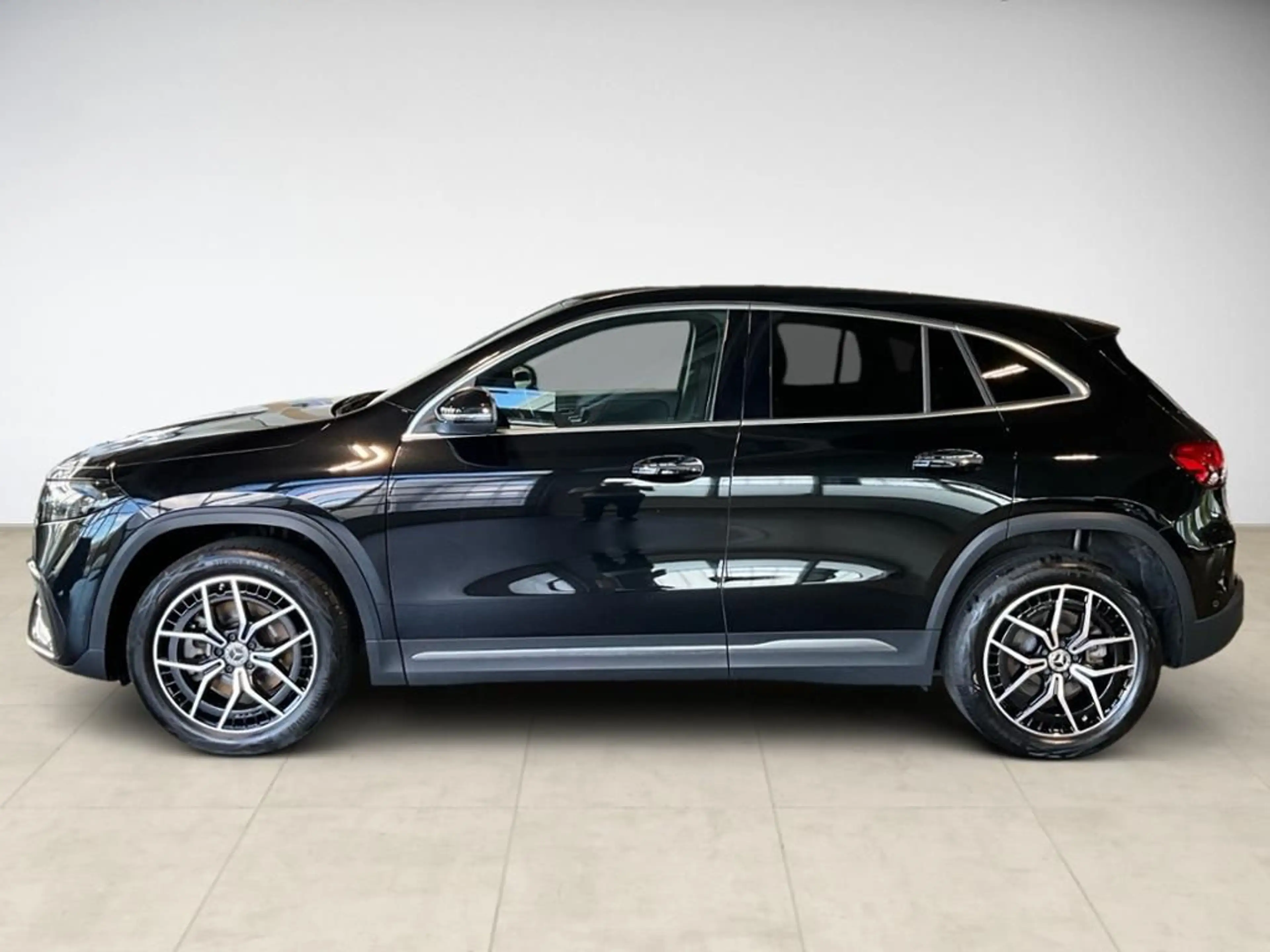 Mercedes-Benz EQA 250+ AMG Line ACC AUT HUD Kam. KeyLess LED — photo 7
