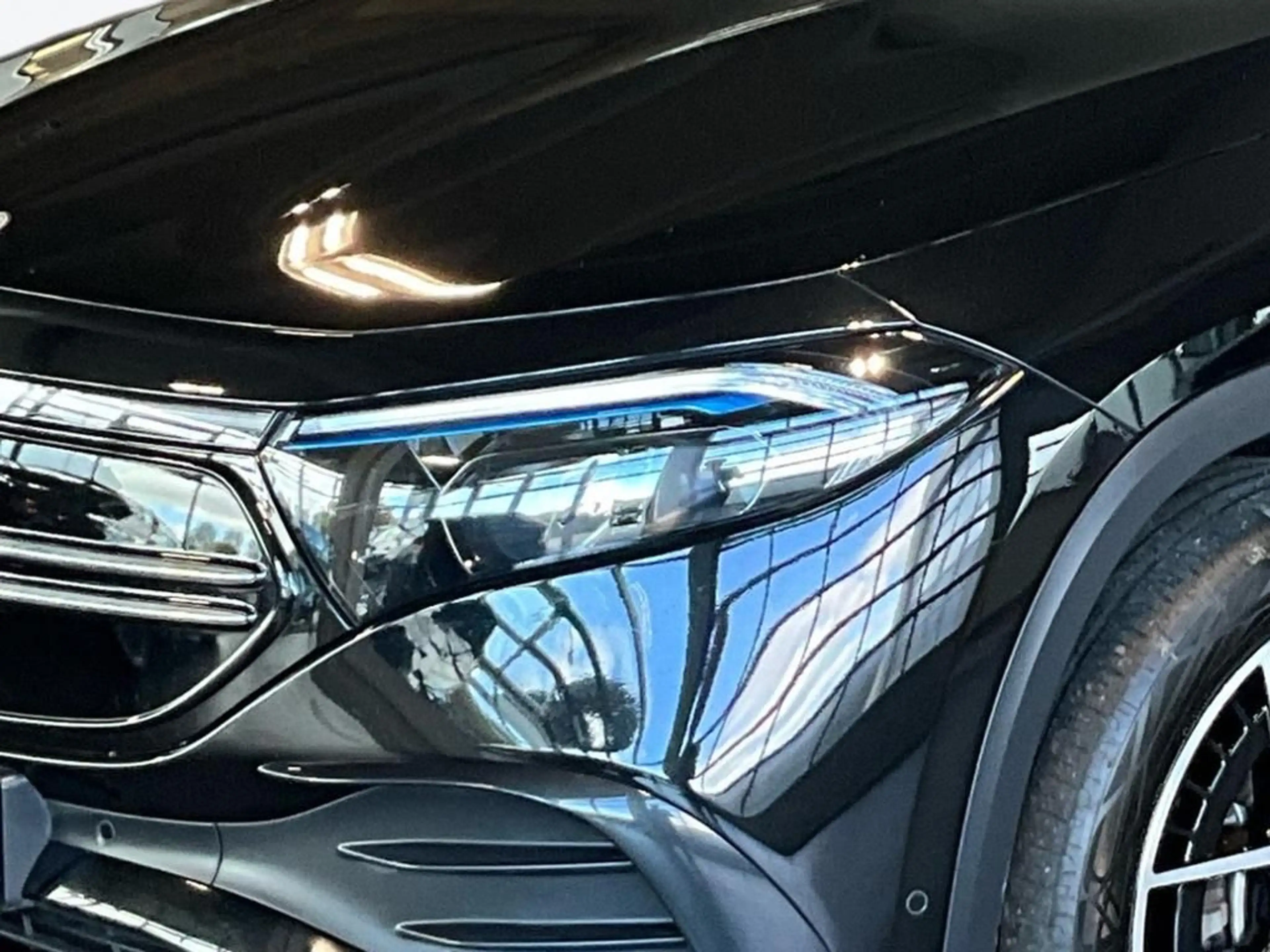 Mercedes-Benz EQA 250+ AMG Line ACC AUT HUD Kam. KeyLess LED — photo 4