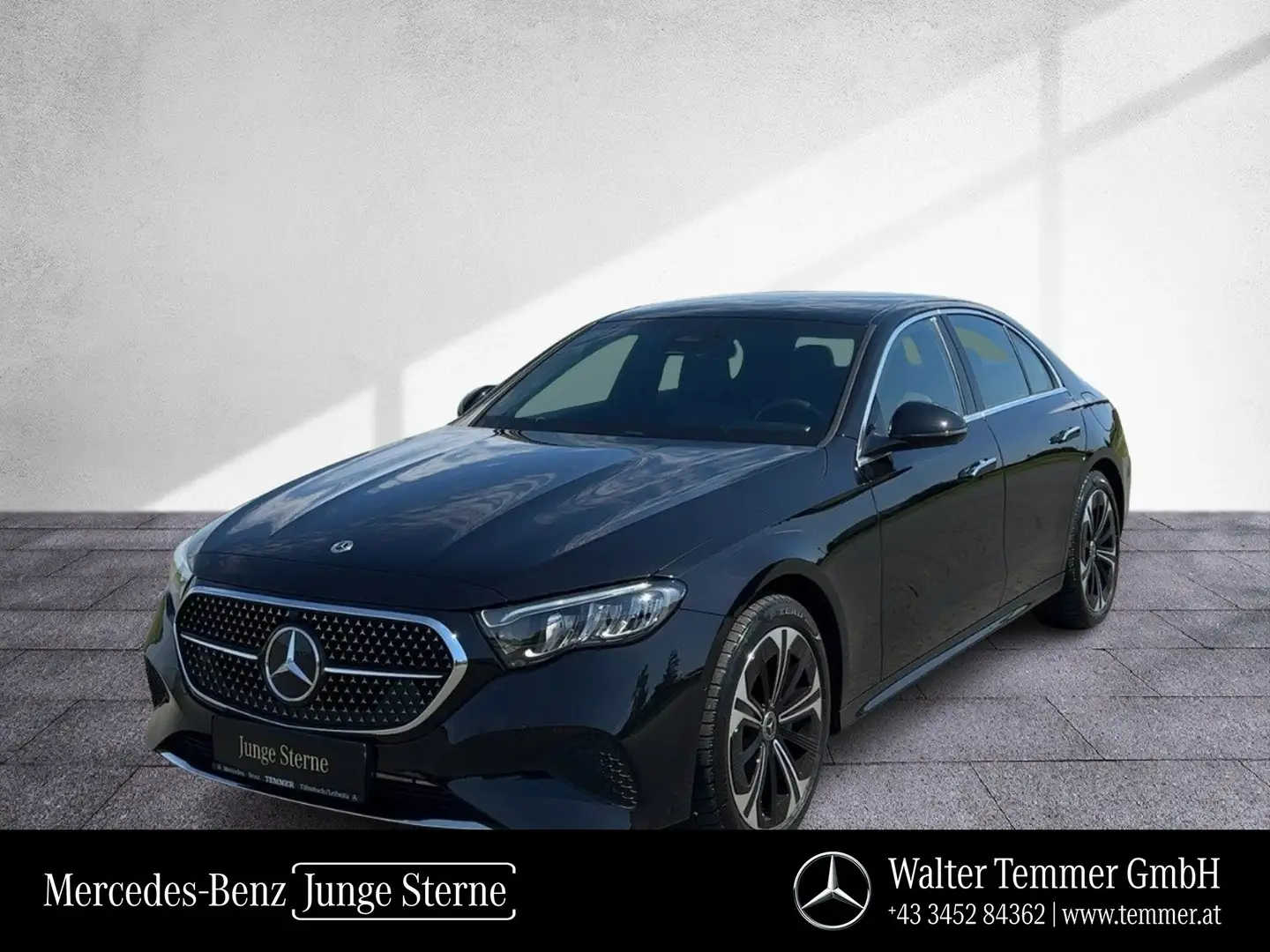 Mercedes-Benz E 300 de 4M Lim NP: 71.782 DISTR AHV LED R-CAM Schwarz - 1