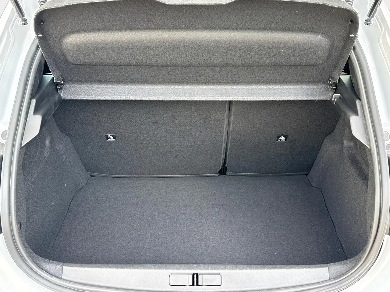 Peugeot 208 2026 — фото 11