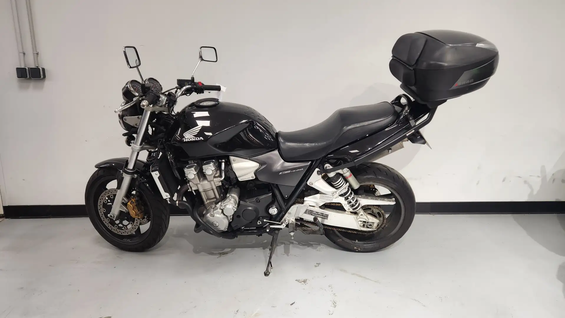 Honda CB 1300 Negro - 2