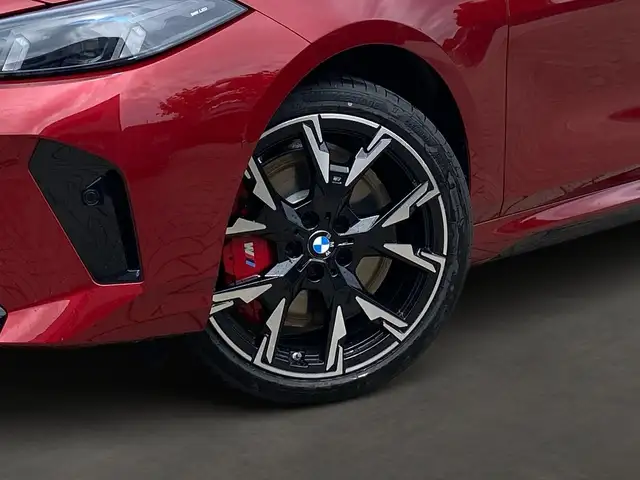 BMW 1 Series view 6