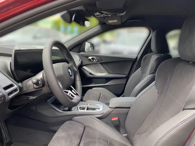 BMW 1 Series view 7