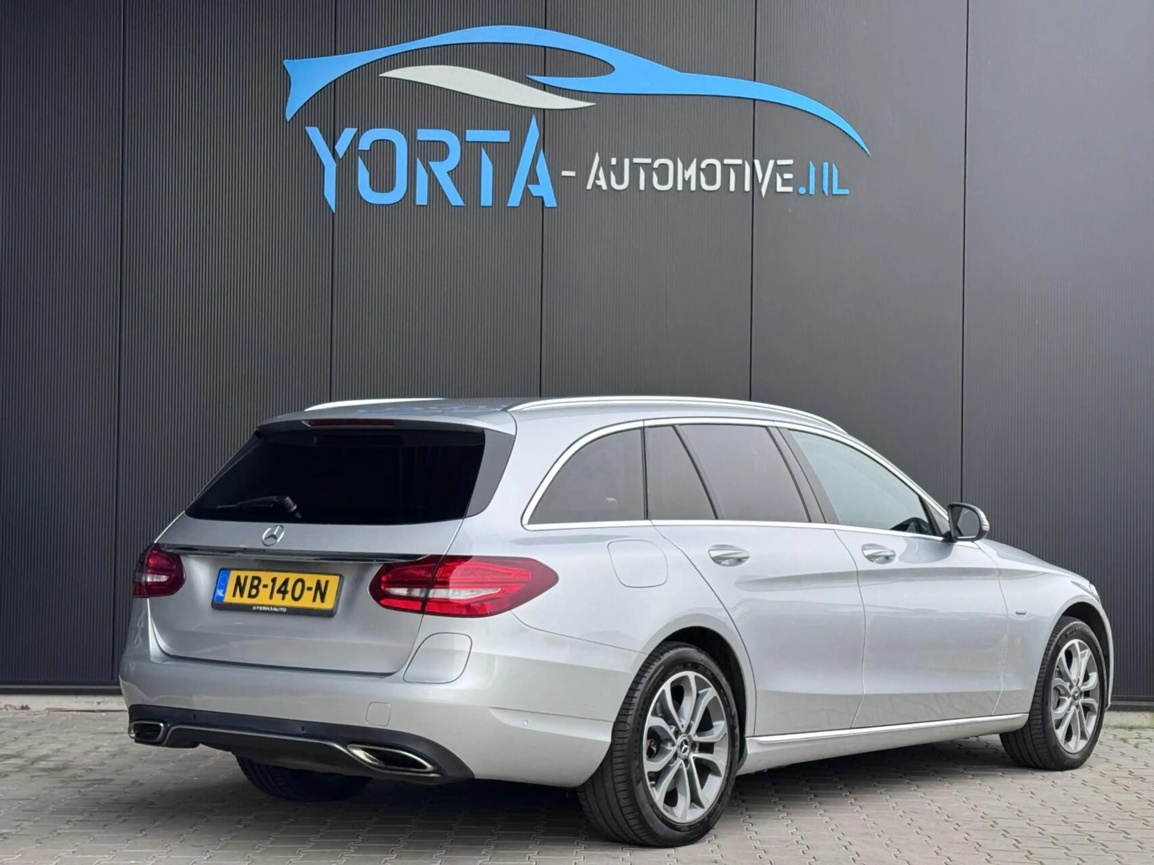 Mercedes-Benz C 350 Estate e Lease Edition — photo 3