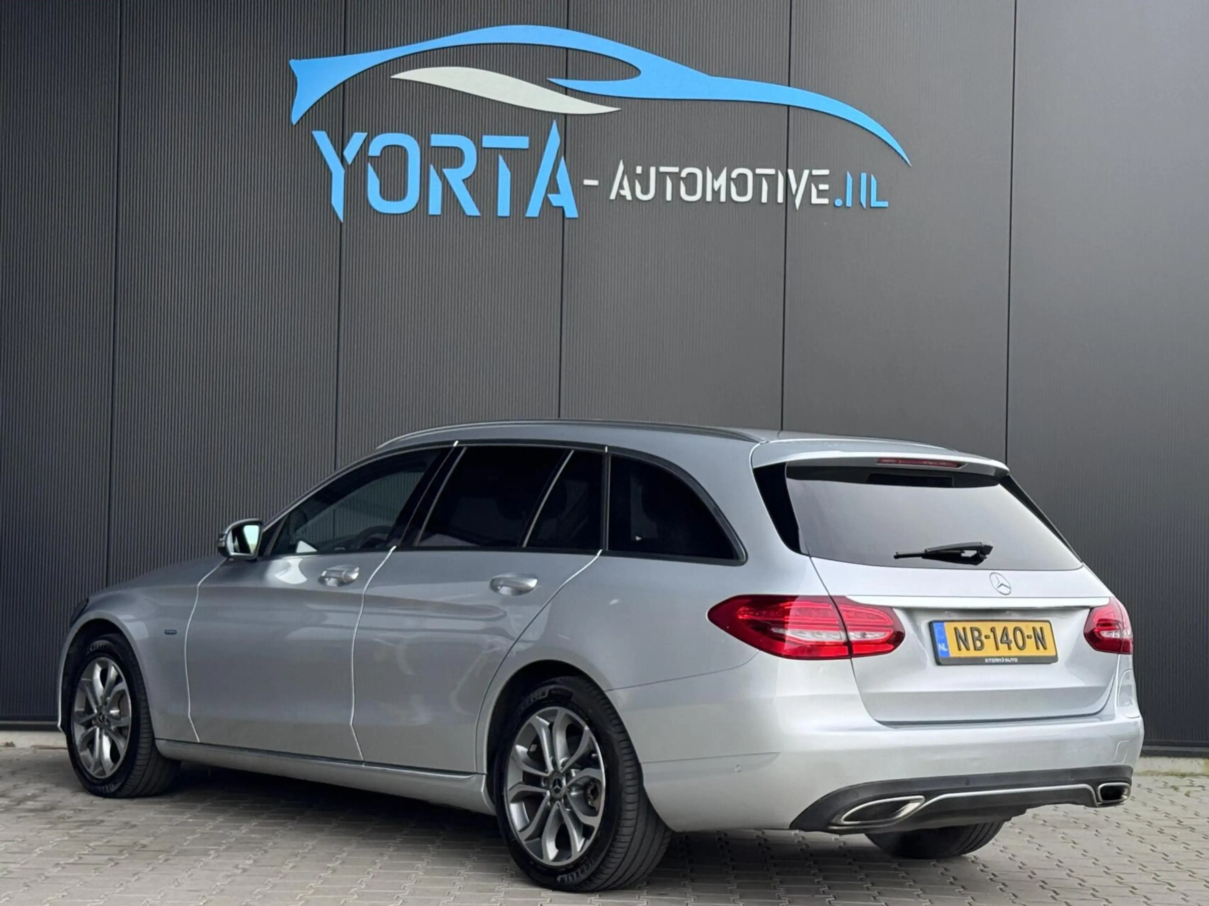 Mercedes-Benz C 350 Estate e Lease Edition — photo 10