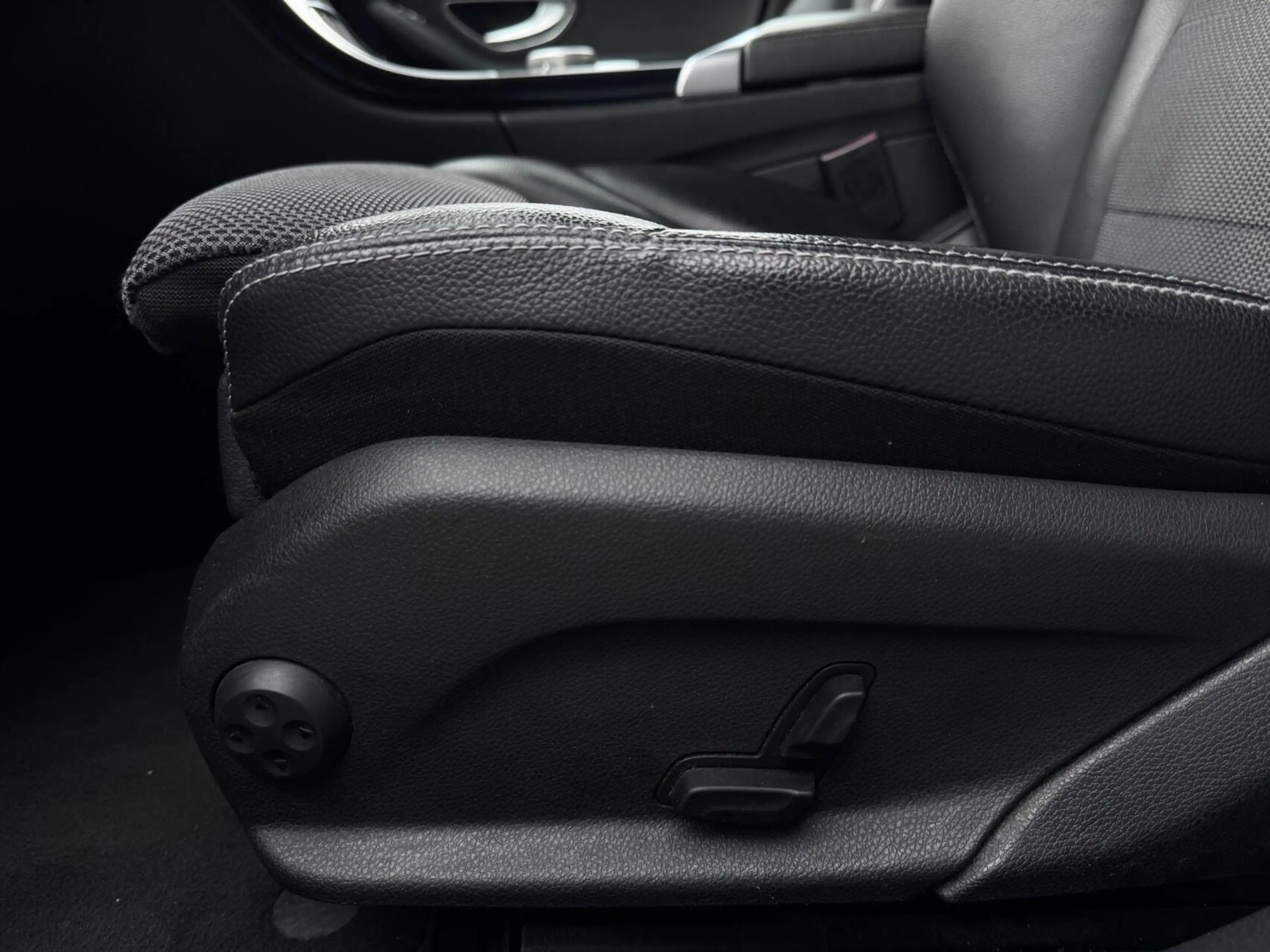 Mercedes-Benz C 350 Estate e Lease Edition — photo 9