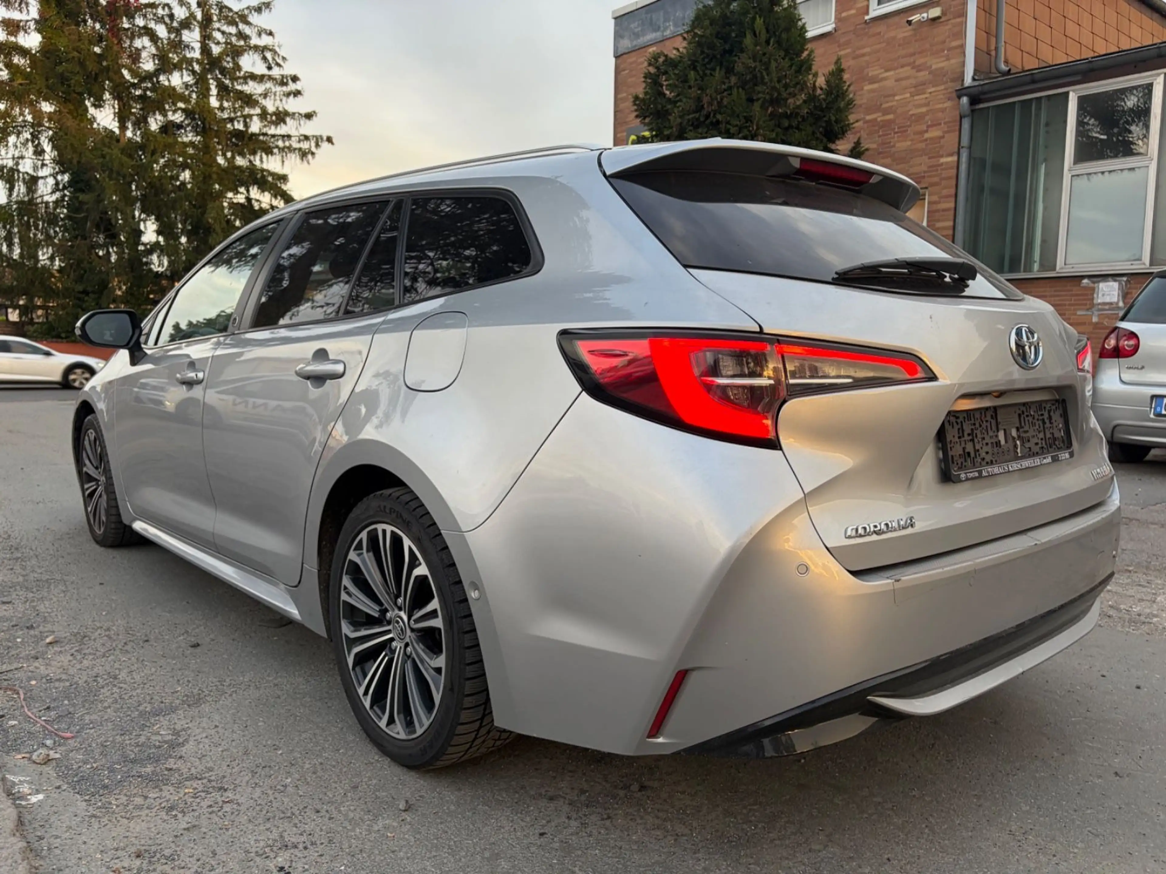 Toyota Corolla 2,0 Hybrid Team Deutsch Touring Sports — photo 10