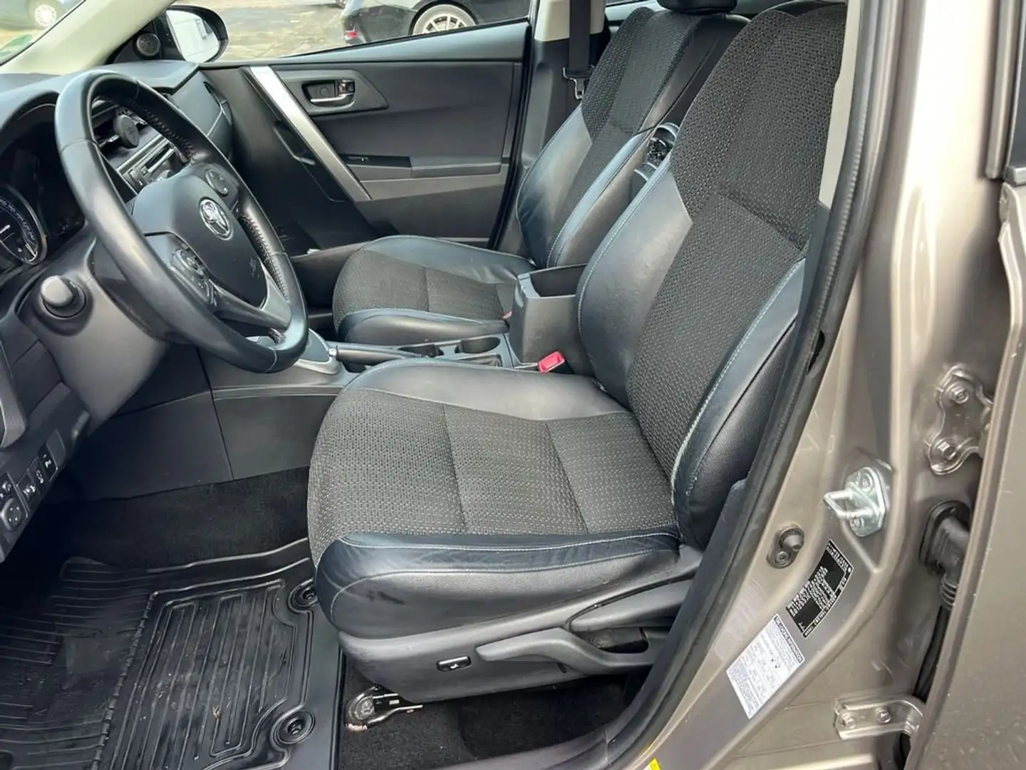 Toyota Auris Auris 1.8 VVT-i Hybrid Automatik Touring Sportsu Beige - 2