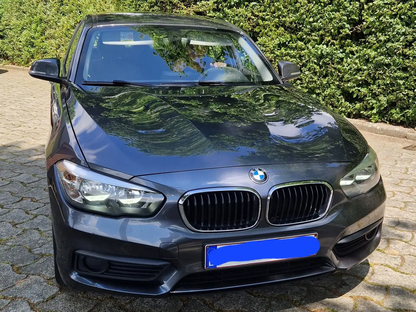 BMW 116 116d EfficientDynamics Edition Urban Line Grijs - 1