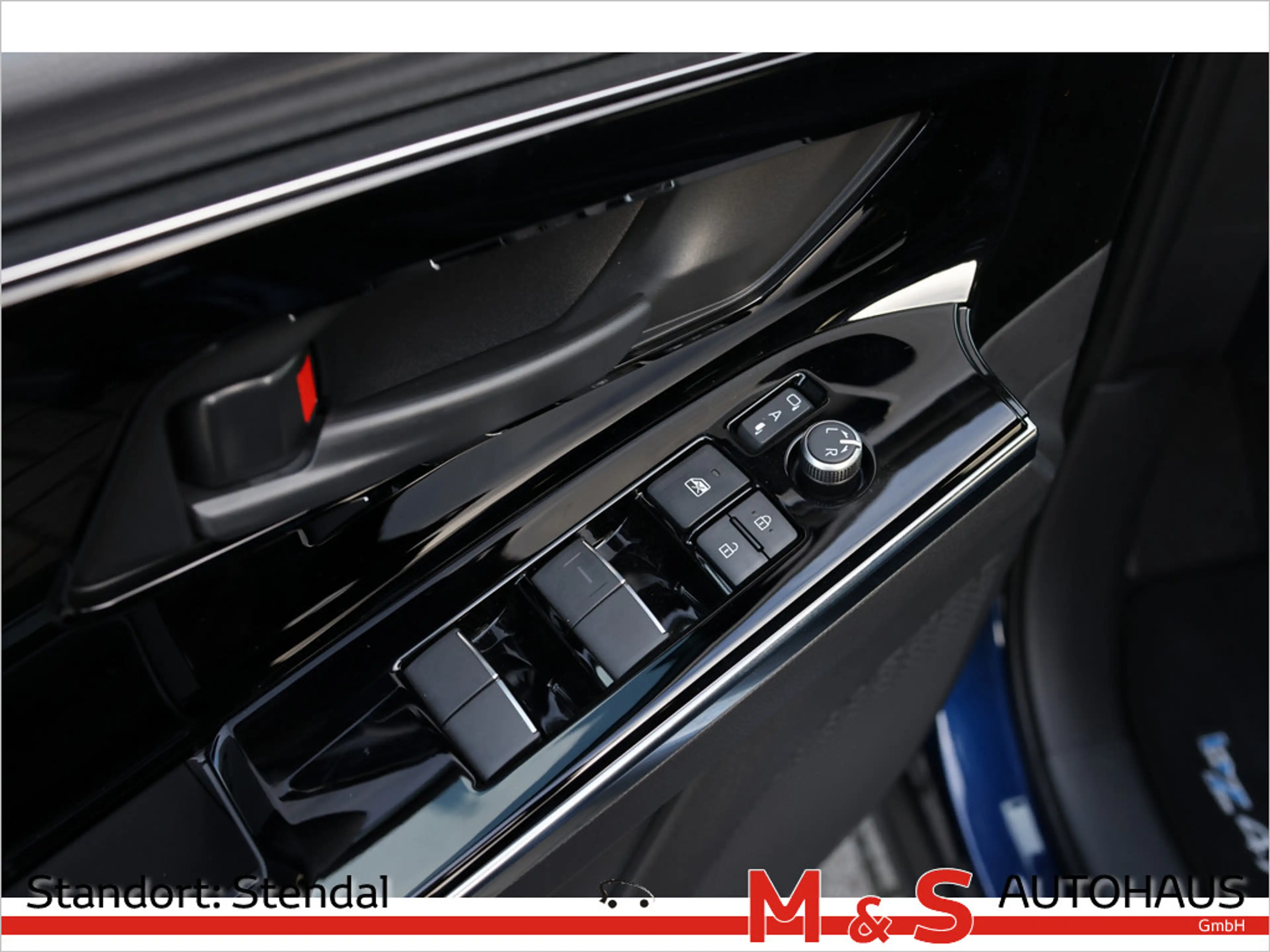 Toyota bZ4X FWD 4x2 Comfort Paket NAVI LED — photo 13