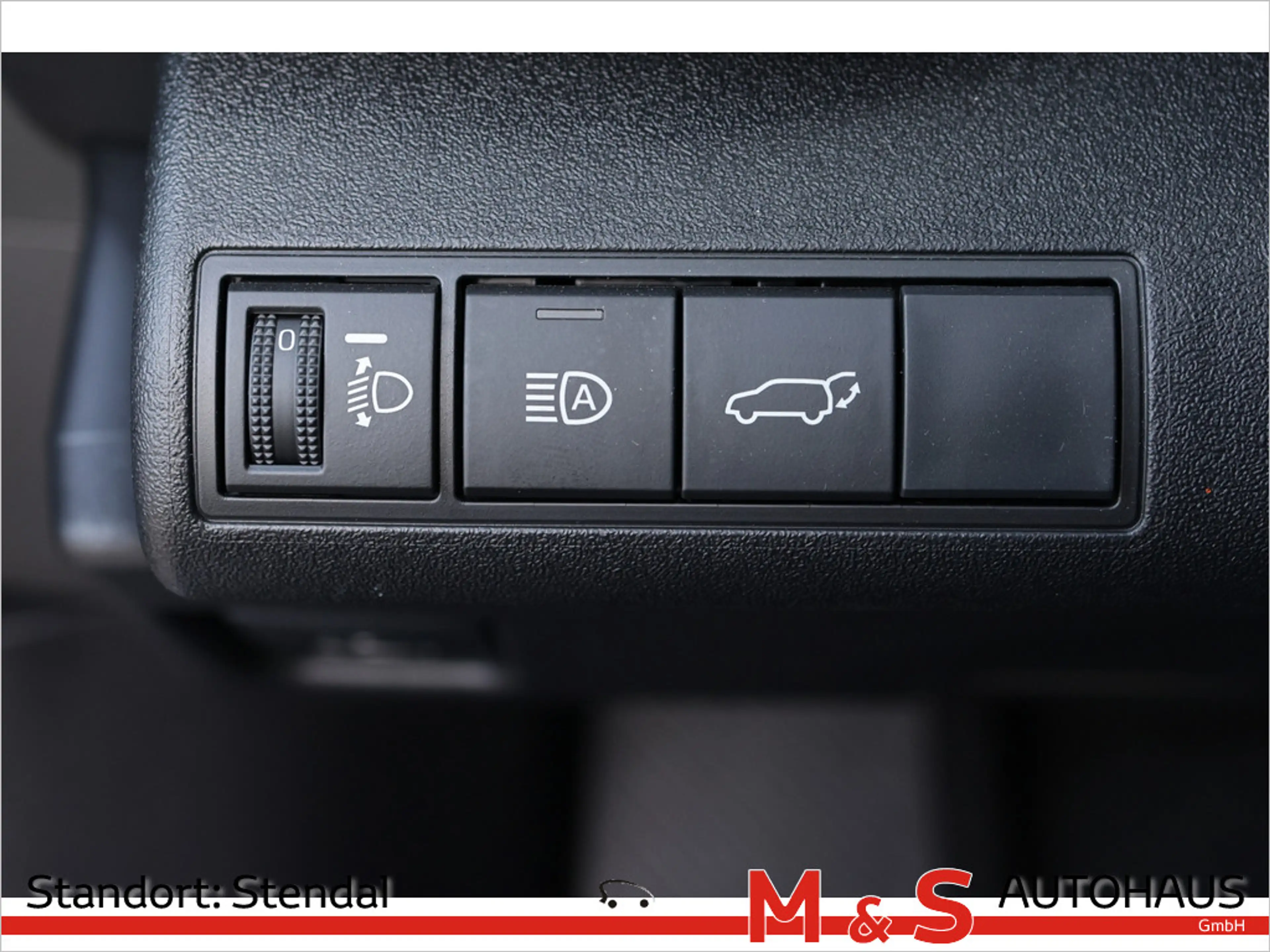 Toyota bZ4X FWD 4x2 Comfort Paket NAVI LED — photo 14