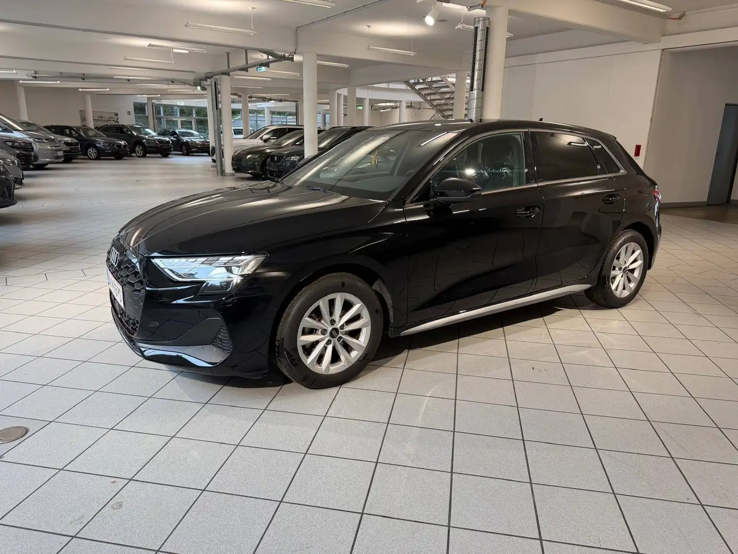 Audi A3 A3 SB 30 TFSI S-tronic Schwarz - 1