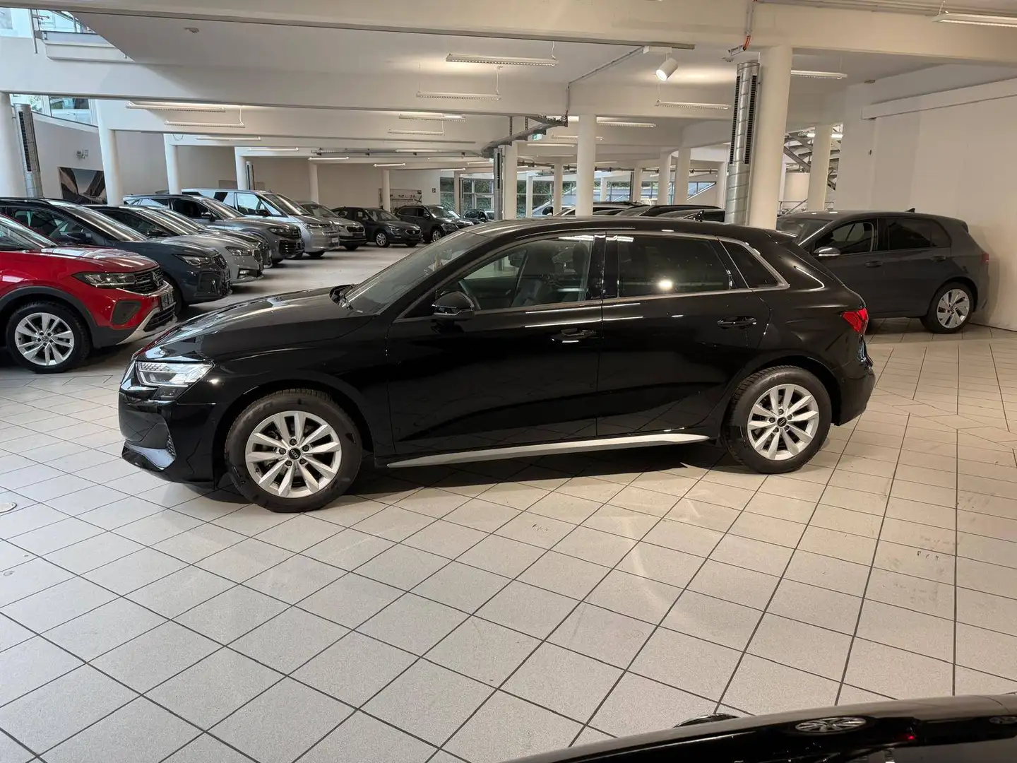 Audi A3 A3 SB 30 TFSI S-tronic Schwarz - 2