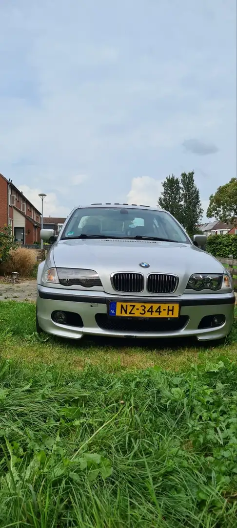 BMW 320 320i Grijs - 1