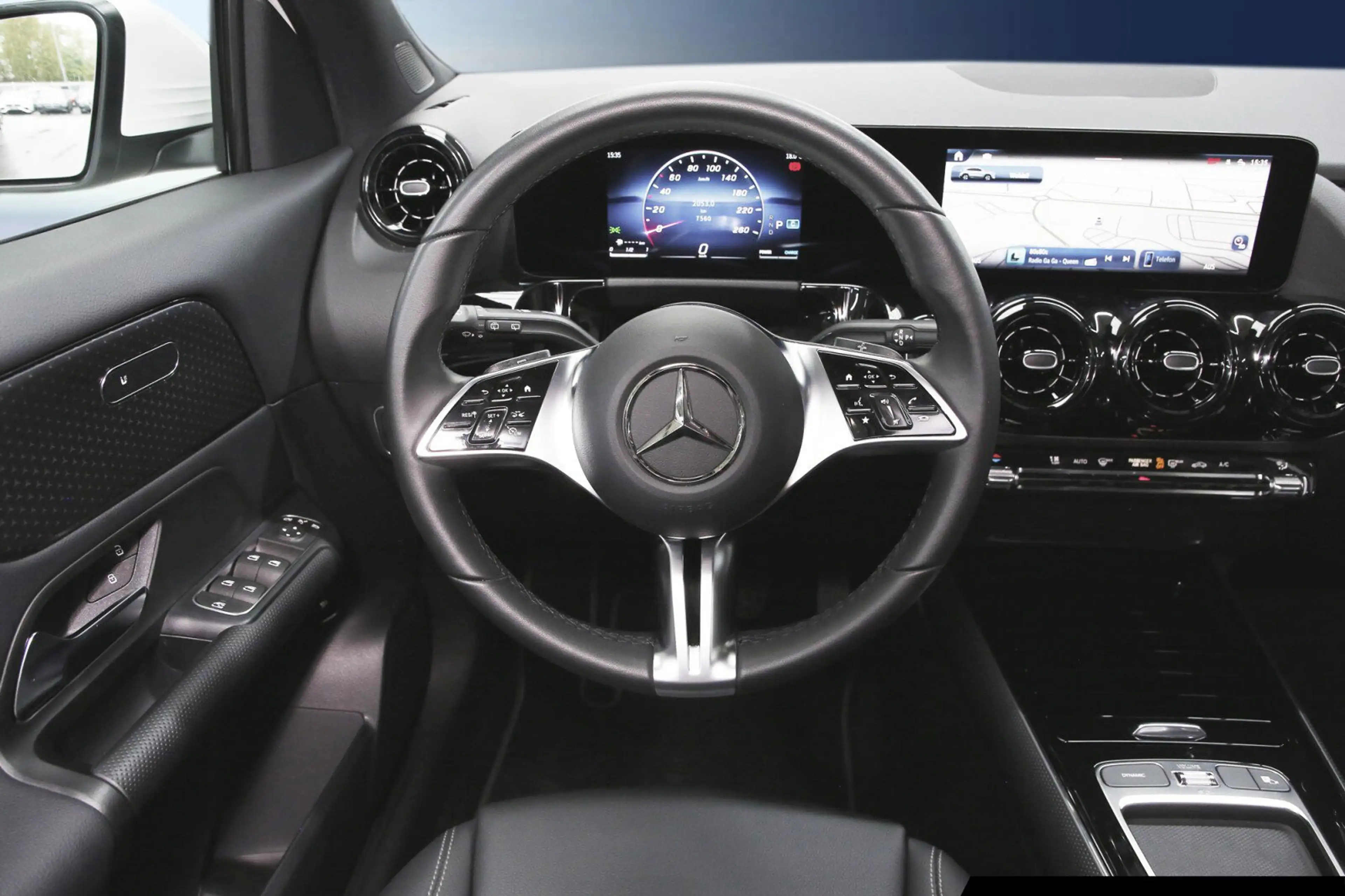 Mercedes-Benz GLA 180 GLA 180 Totw./LED/RÜ-KA/AHK/Dynamic Select — photo 12