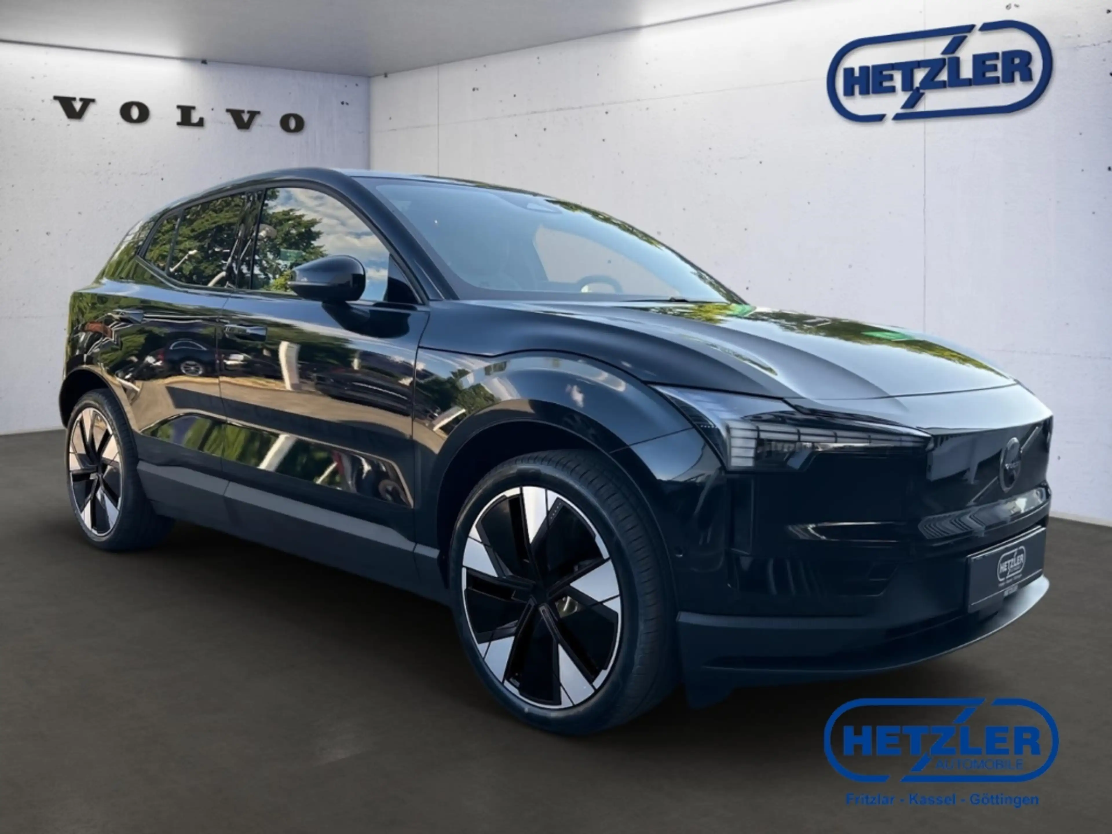 Volvo EX30 Single Extended Range RWD Ultra Panorama Memory Si — photo 2