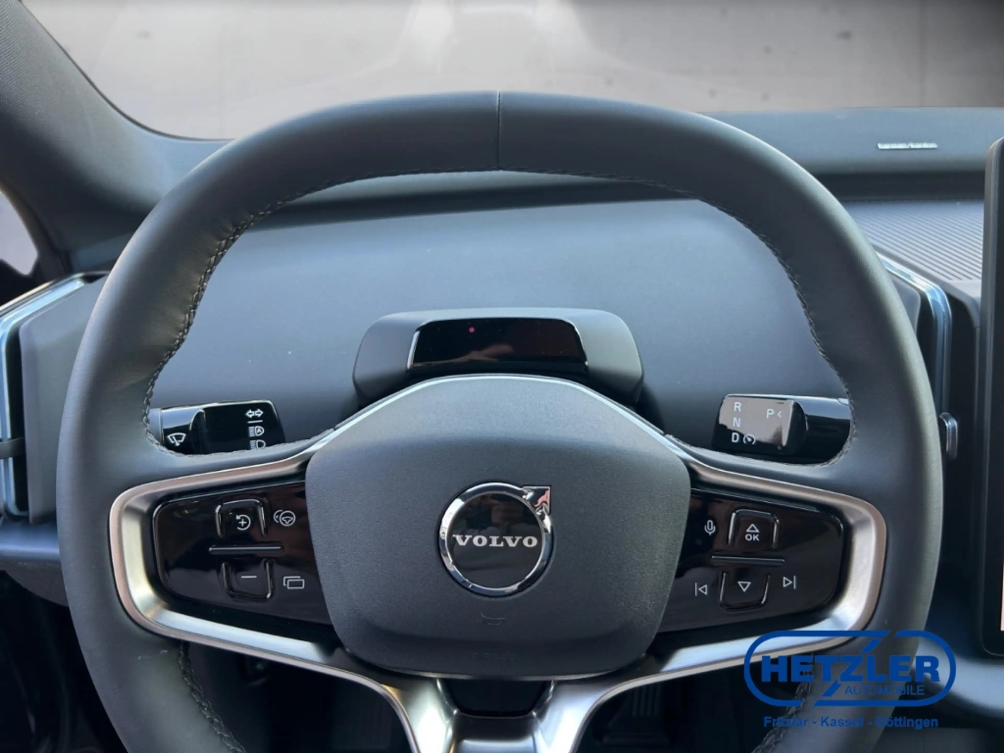 Volvo EX30 Single Extended Range RWD Ultra Panorama Memory Si — photo 8