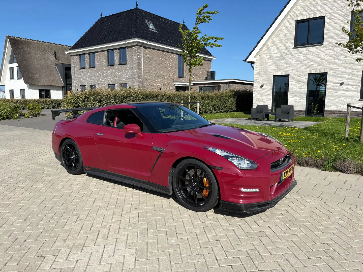 Nissan GT-R 3.8 V6 Black Edition Dec11 Grau - 1