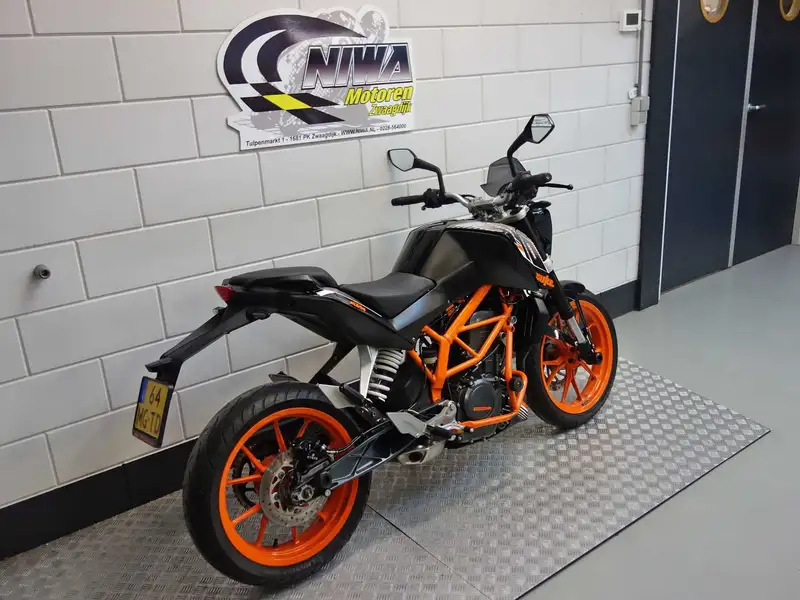 KTM 390 Duke - foto 2