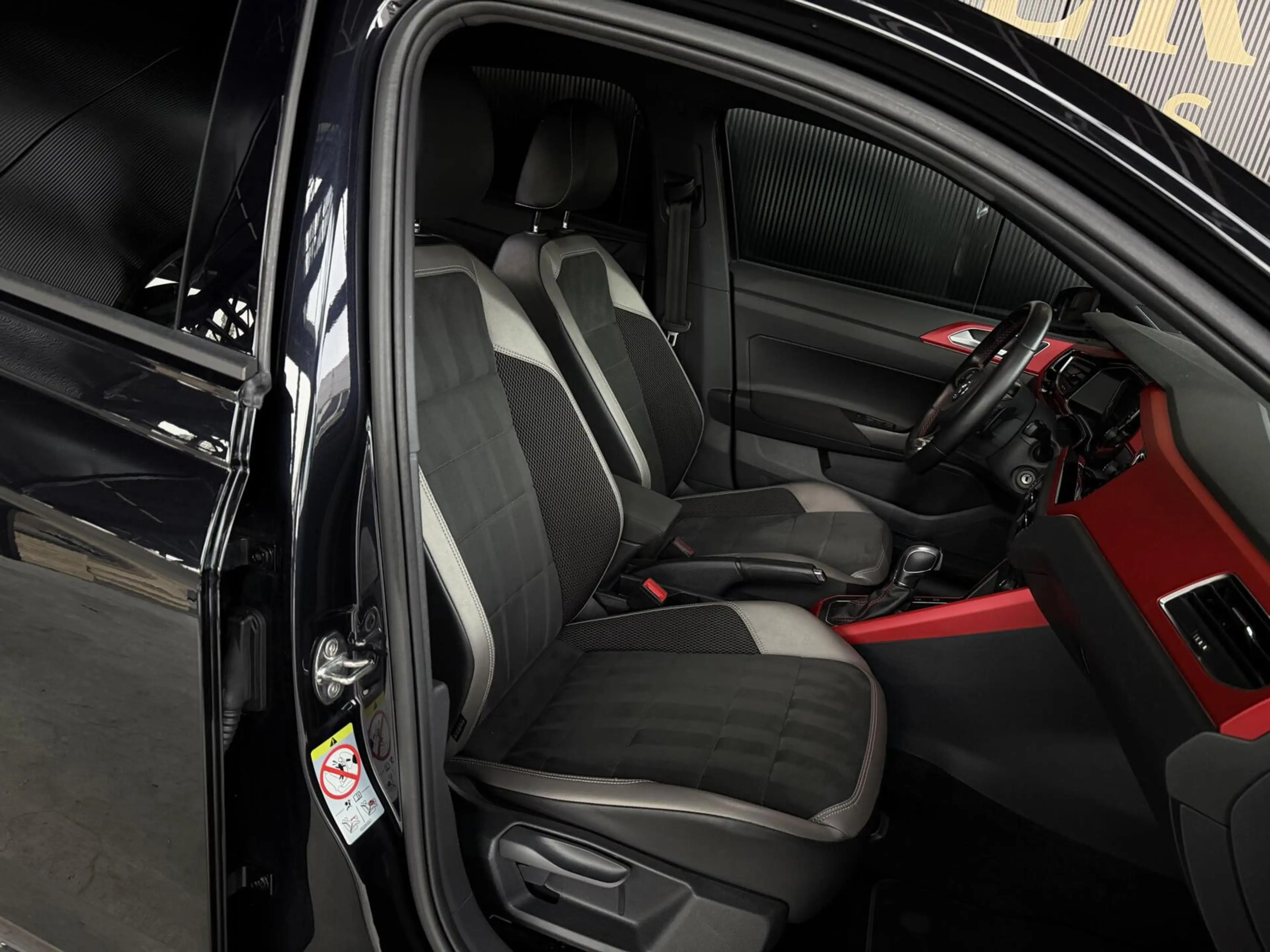 Volkswagen Polo GTI 2.0 TSI |ACC|Virtual|Clima|PDC|Beats| — photo 14