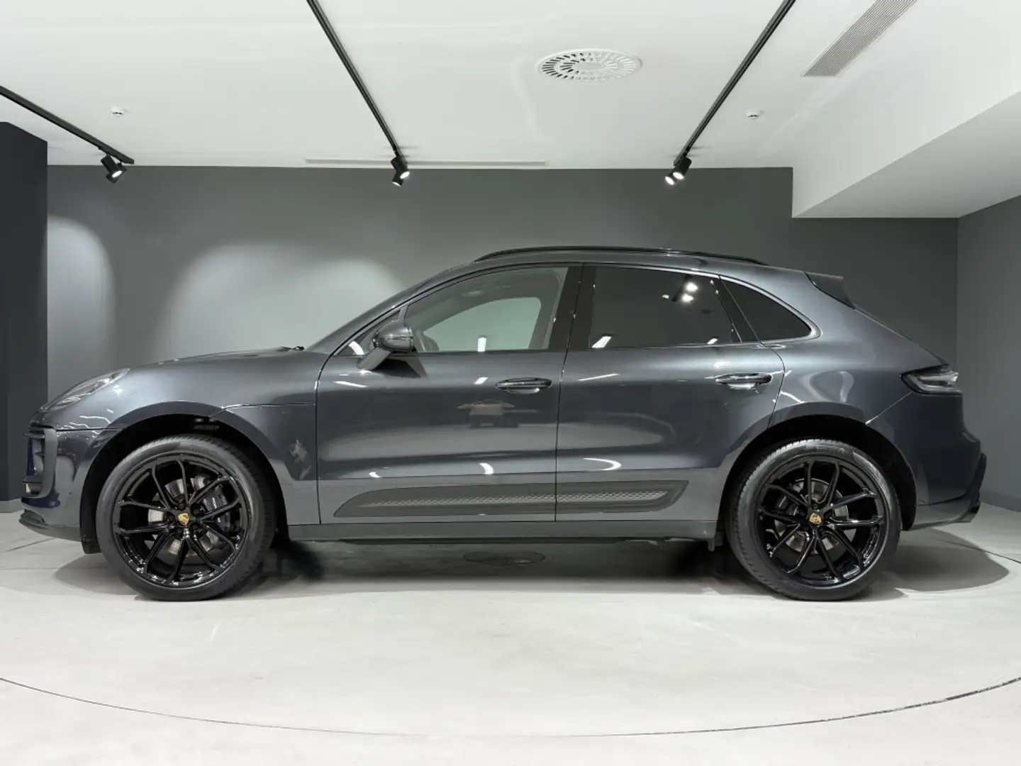 Porsche Macan Aut. Gris - 2