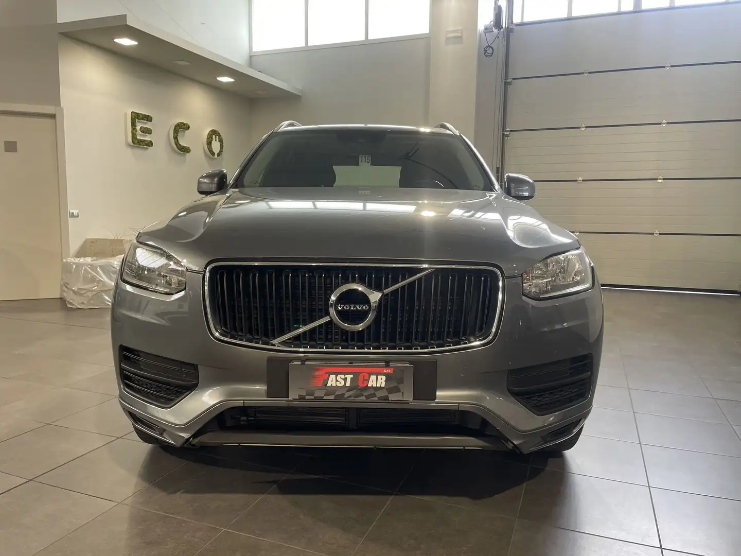 Volvo XC90 D4 Geartronic 7 posti Kinetic Grigio - 2
