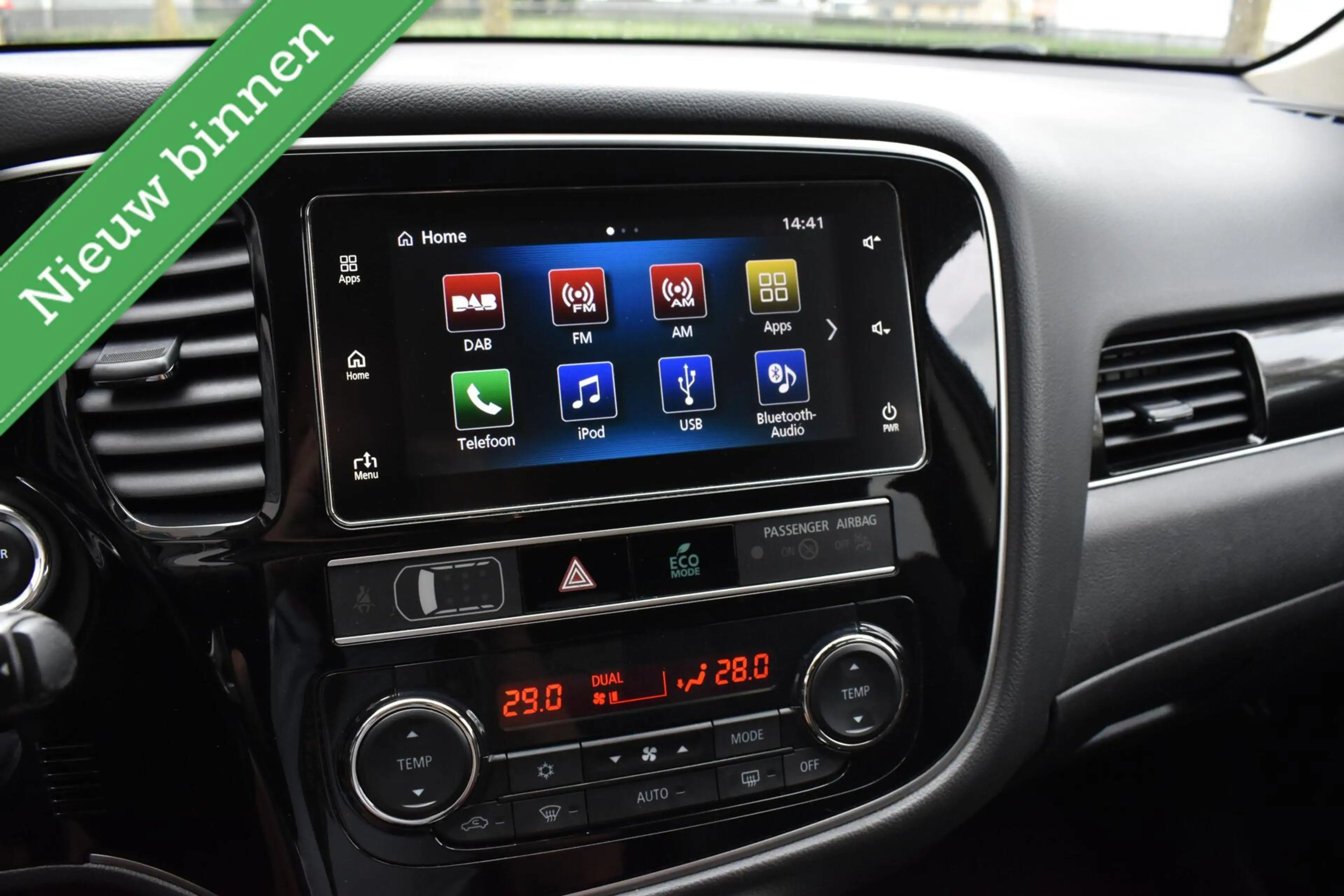Mitsubishi Outlander 2.4 PHEV Plug in CAMERA/ANDROID CARPLAY/PDC/HALF L — photo 12