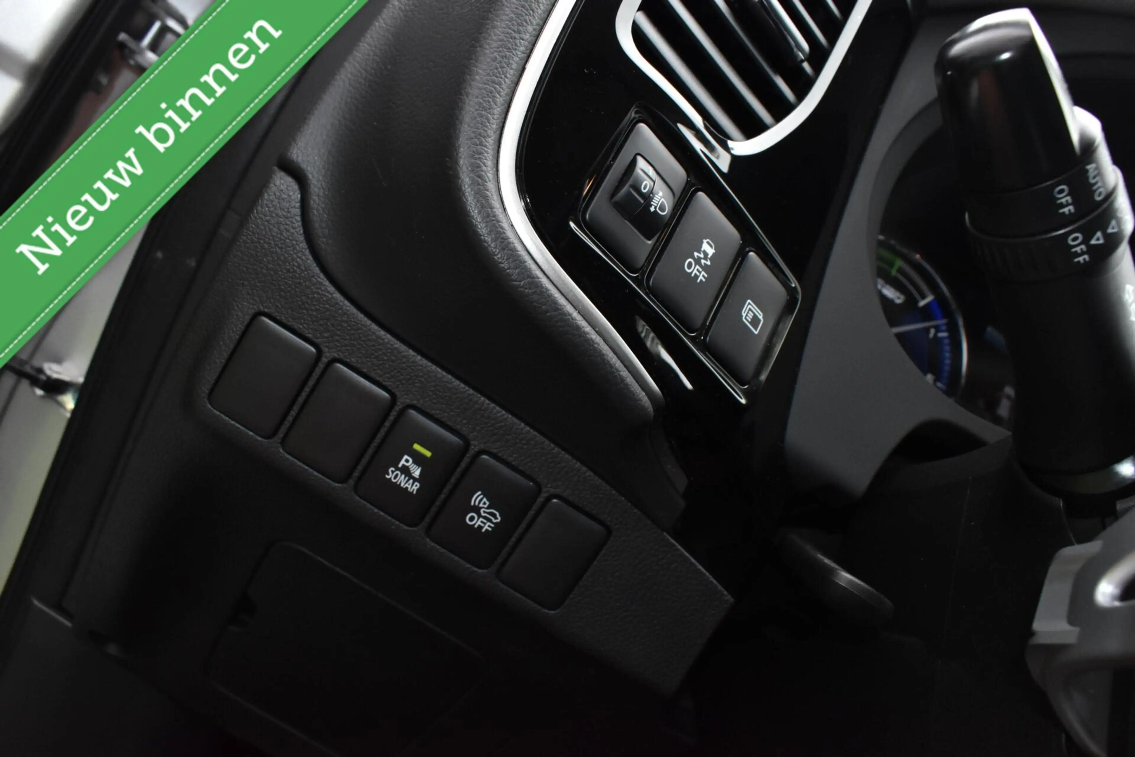 Mitsubishi Outlander 2.4 PHEV Plug in CAMERA/ANDROID CARPLAY/PDC/HALF L — photo 14