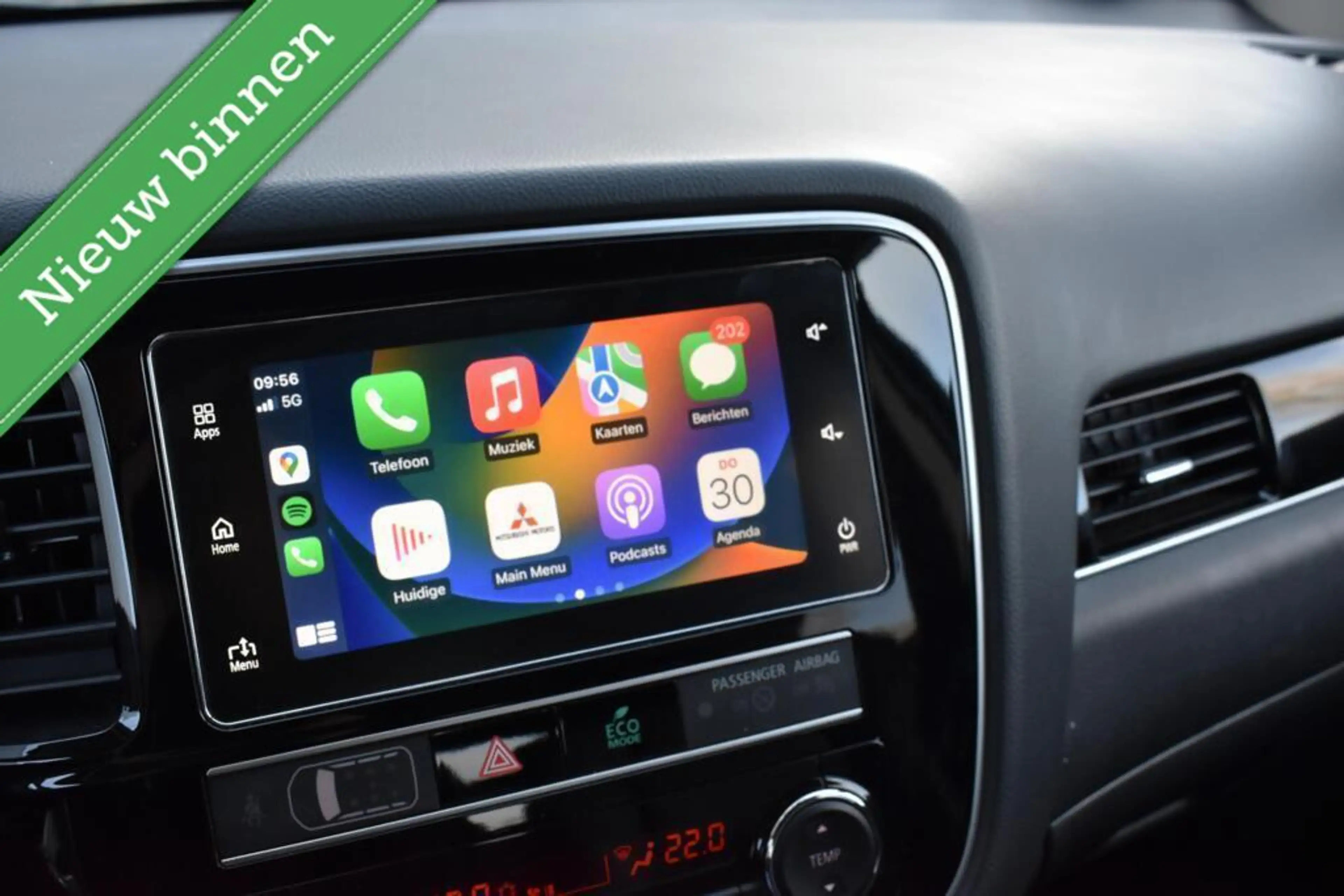 Mitsubishi Outlander 2.4 PHEV Plug in CAMERA/ANDROID CARPLAY/PDC/HALF L — photo 10