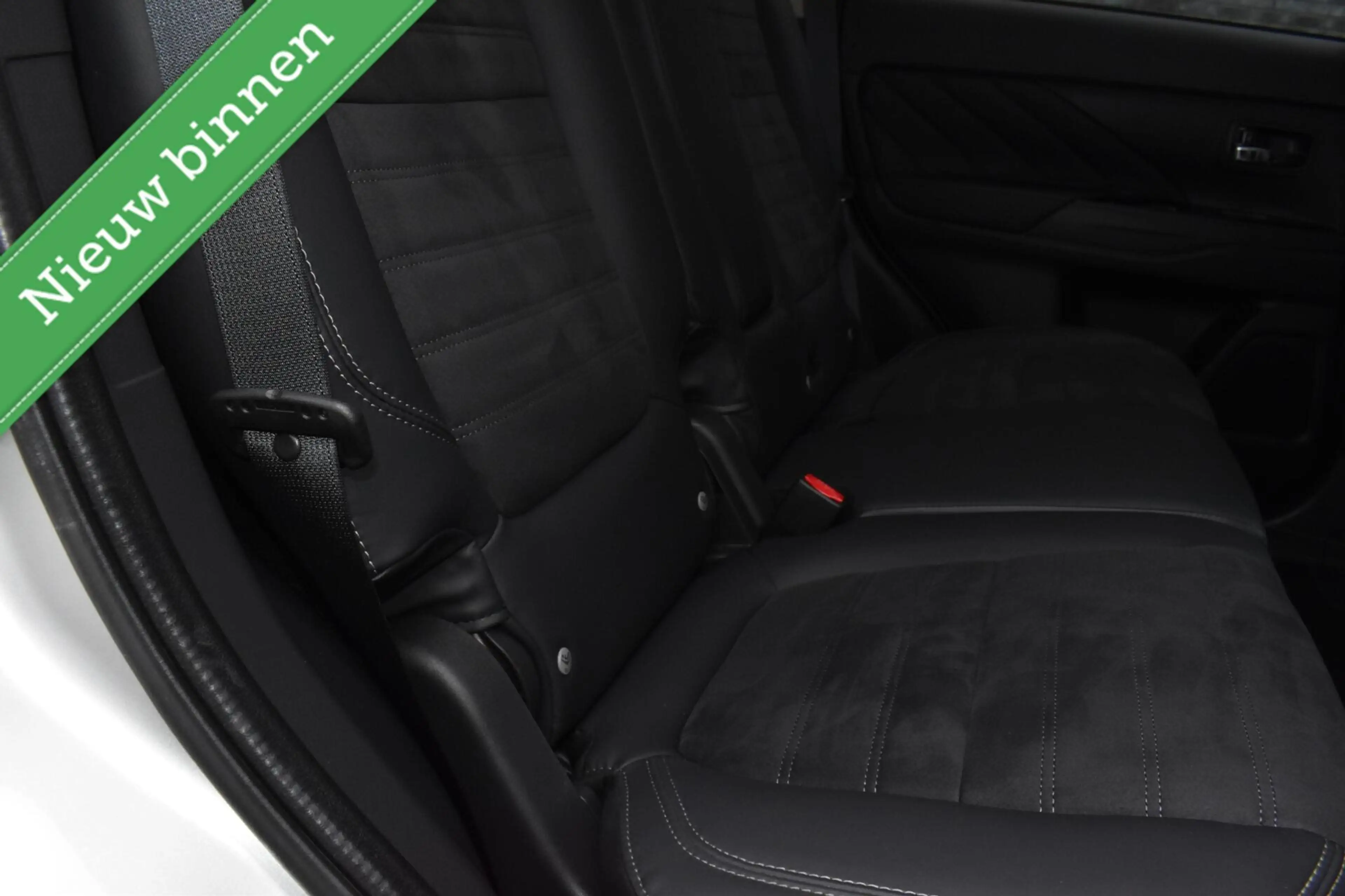 Mitsubishi Outlander 2.4 PHEV Plug in CAMERA/ANDROID CARPLAY/PDC/HALF L — photo 23