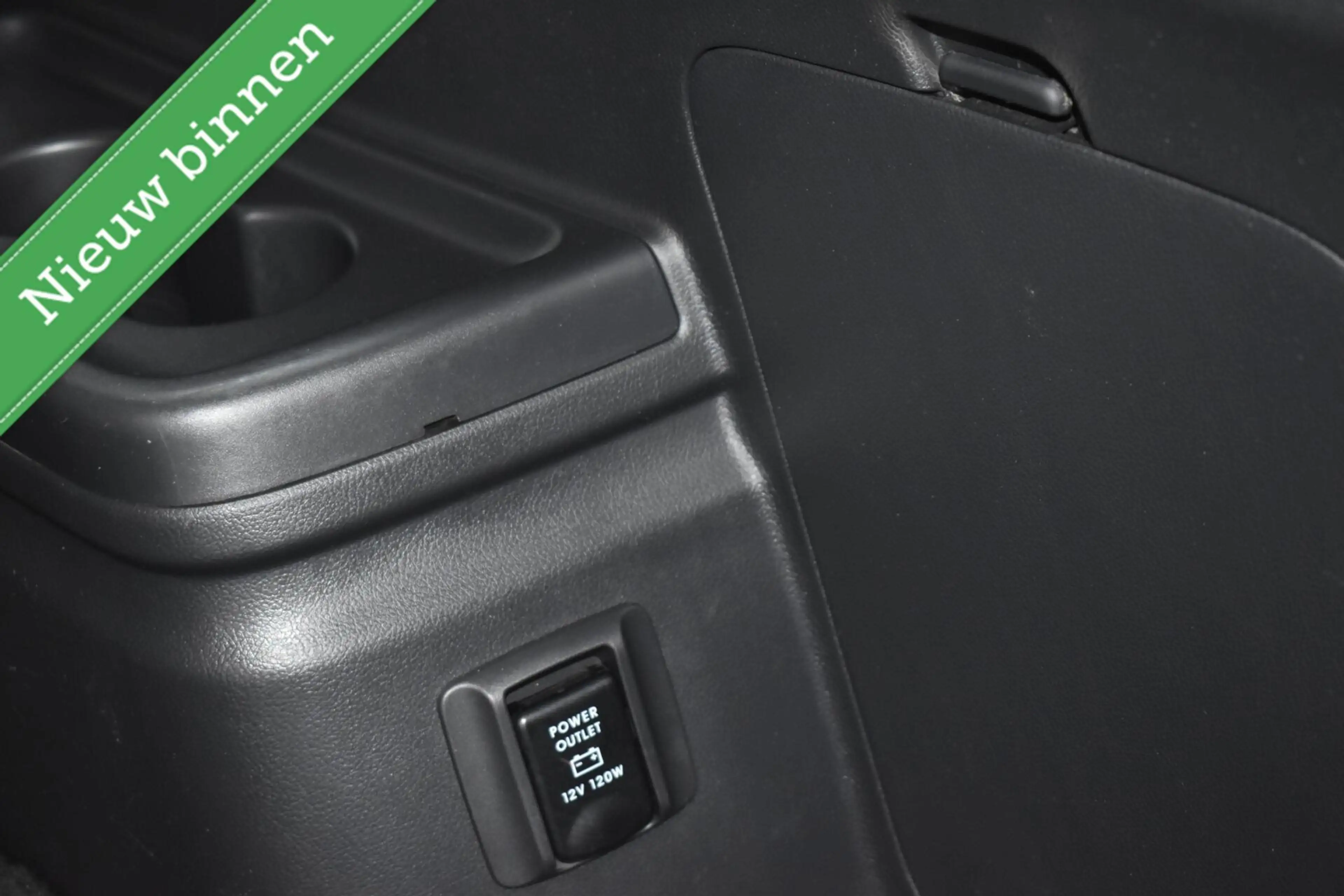 Mitsubishi Outlander 2.4 PHEV Plug in CAMERA/ANDROID CARPLAY/PDC/HALF L — photo 28